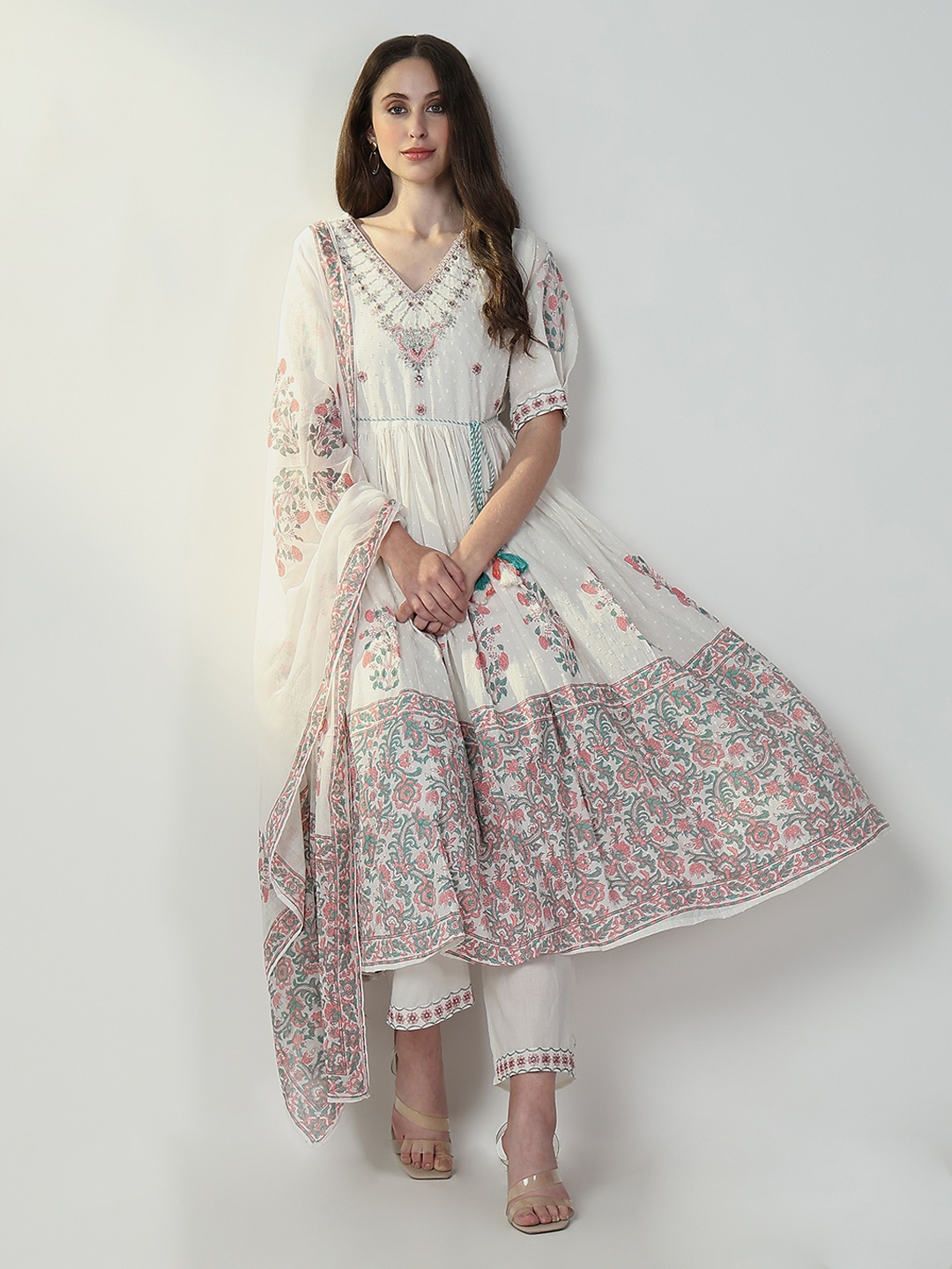 SHOWOFF Floral Printed Mirror Work V-Neck Anarkali Kurta With Trouser & Dupatta, White
SHOWOFF Floral Printed Mirror Work V-Neck Anarkali Kurta With Trouser & Dupatta, White