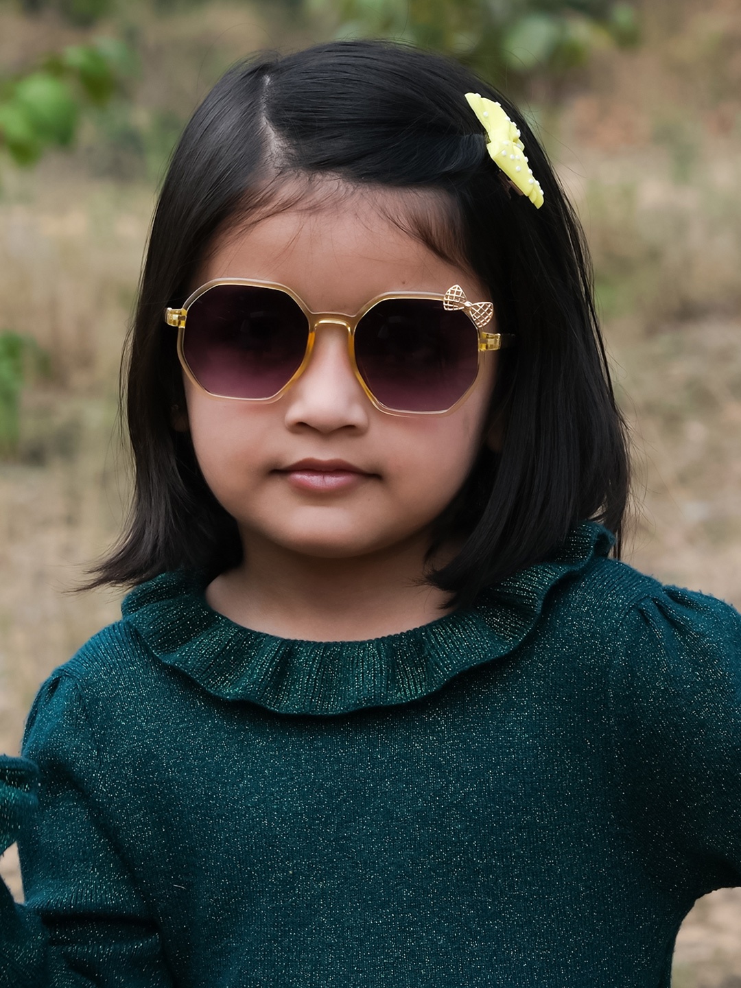DukieKooky Kids Bow Design Hexagon Sunglasses with UV Protected Lens DKSG399R, Yellow
DukieKooky Kids Bow Design Hexagon Sunglasses with UV Protected Lens DKSG399R, Yellow