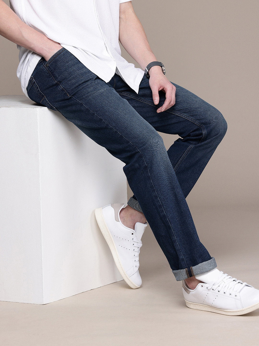 Nautica Men Straight Fit Light Fade Stretchable Jeans, Blue
Nautica Men Straight Fit Light Fade Stretchable Jeans, Blue