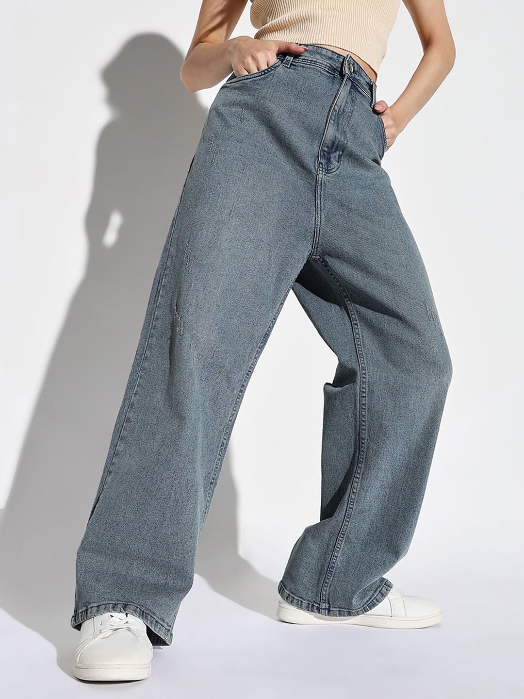 SHOWOFF Women Comfort Wide Leg Low Distress Light Fade Acid Wash Stretchable Jeans, Blue
SHOWOFF Women Comfort Wide Leg Low Distress Light Fade Acid Wash Stretchable Jeans, Blue