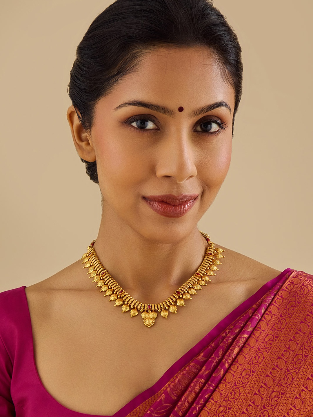Kushal's Fashion Jewellery 92.5 Pure Silver Gold-Plated Ruby Temple Minimal Necklace
Kushal's Fashion Jewellery 92.5 Pure Silver Gold-Plated Ruby Temple Minimal Necklace