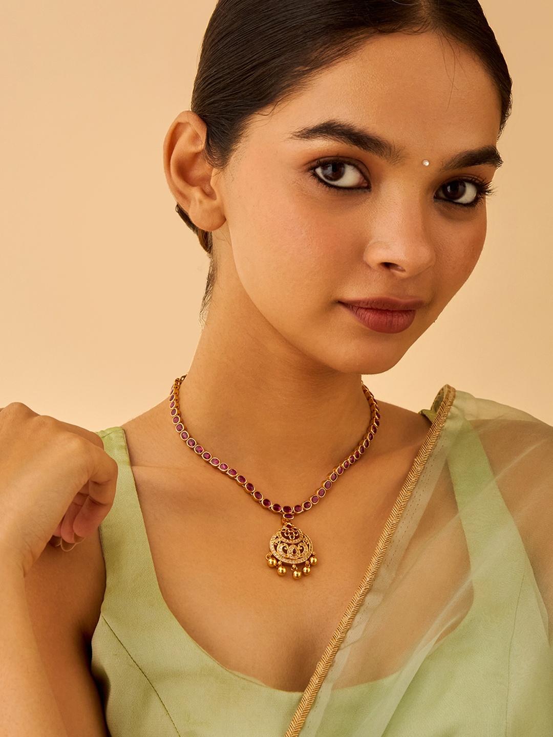 Kushal's Fashion Jewellery 92.5 Pure Silver Gold-Plated Stone Studded Temple Necklace
Kushal's Fashion Jewellery 92.5 Pure Silver Gold-Plated Stone Studded Temple Necklace