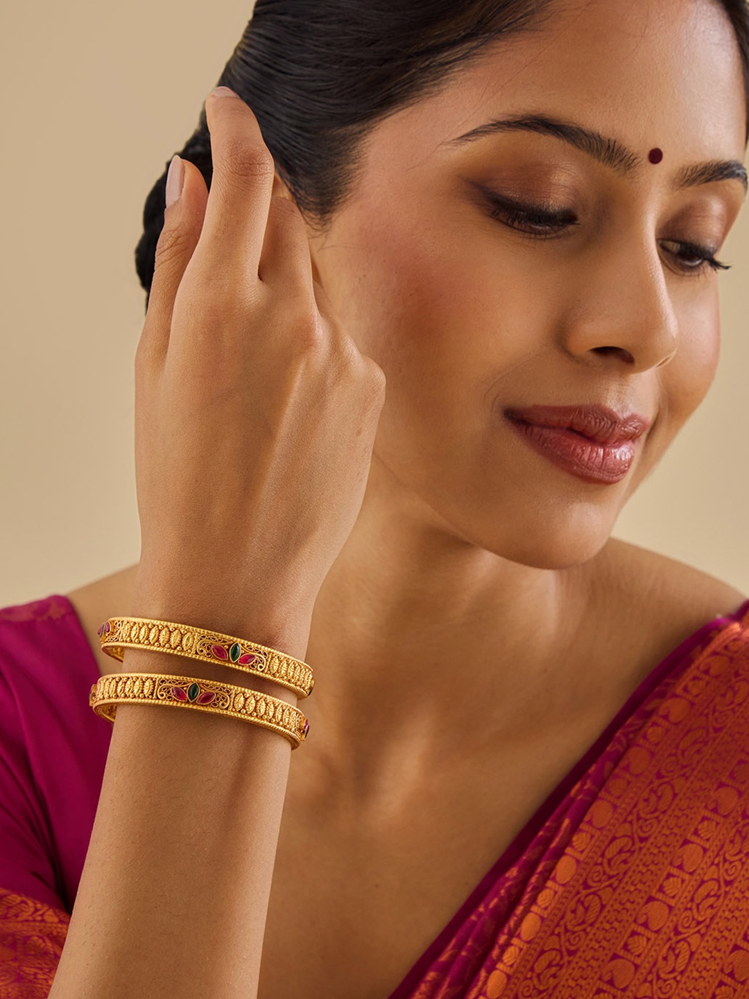 Kushal's Fashion Jewellery Set Of 2 Gold-Plated 92.5 Pure Silver Stone-Studded Bangles
Kushal's Fashion Jewellery Set Of 2 Gold-Plated 92.5 Pure Silver Stone-Studded Bangles