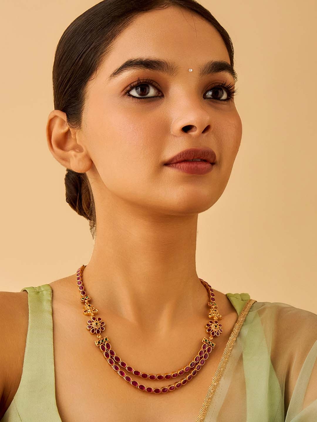 Kushal's Fashion Jewellery 92.5 Pure Silver Gold-Plated Stone Studded Layered Necklace
Kushal's Fashion Jewellery 92.5 Pure Silver Gold-Plated Stone Studded Layered Necklace