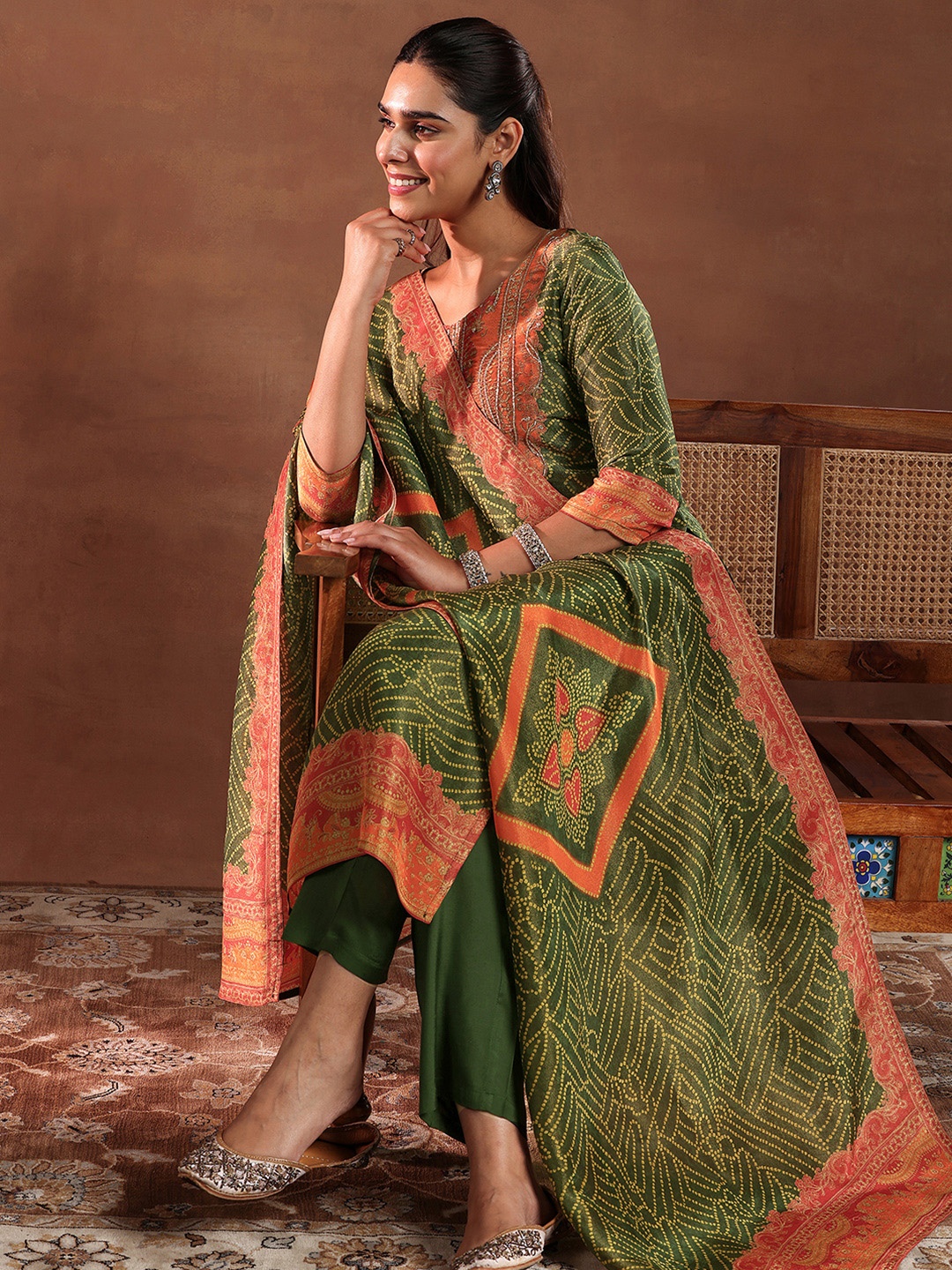 Libas Green and Yellow Bandhani Printed Sequinned Straight Kurta with Trouser & Dupatta
Libas Green and Yellow Bandhani Printed Sequinned Straight Kurta with Trouser & Dupatta