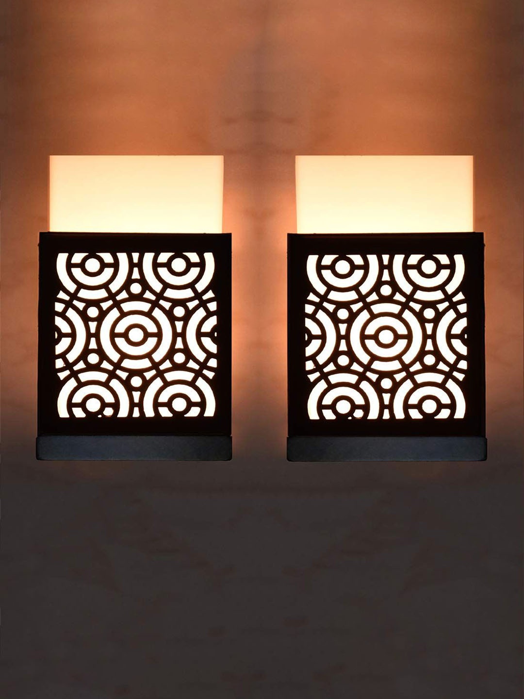 Gojeeva Black & White 2 Pieces Textured Contemporary Wooden Rectangle Shaped Wall Lamp
Gojeeva Black & White 2 Pieces Textured Contemporary Wooden Rectangle Shaped Wall Lamp