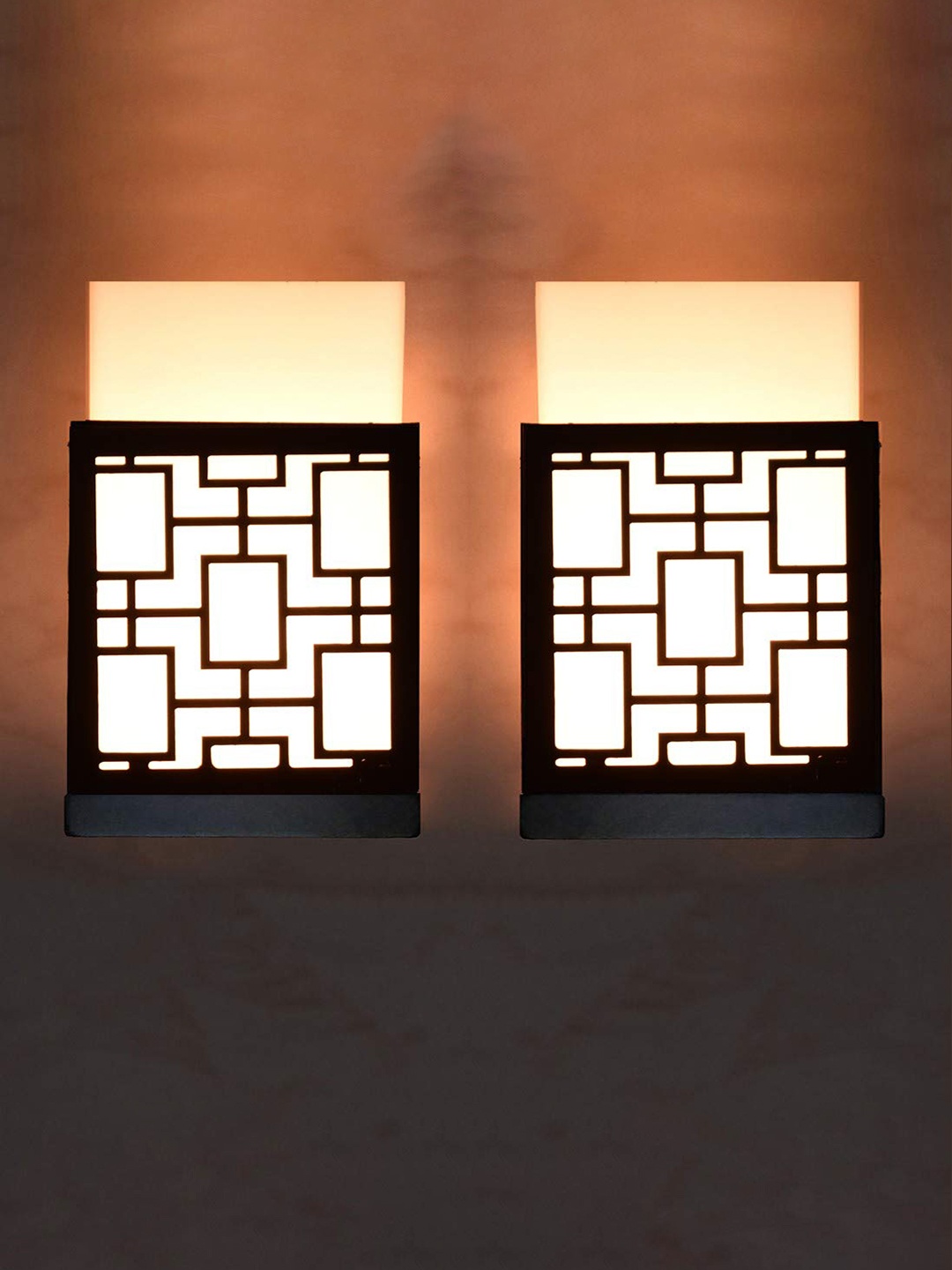 Gojeeva Black & White 2 Pieces Textured Contemporary Wooden Rectangle Shaped Wall Lamp
Gojeeva Black & White 2 Pieces Textured Contemporary Wooden Rectangle Shaped Wall Lamp