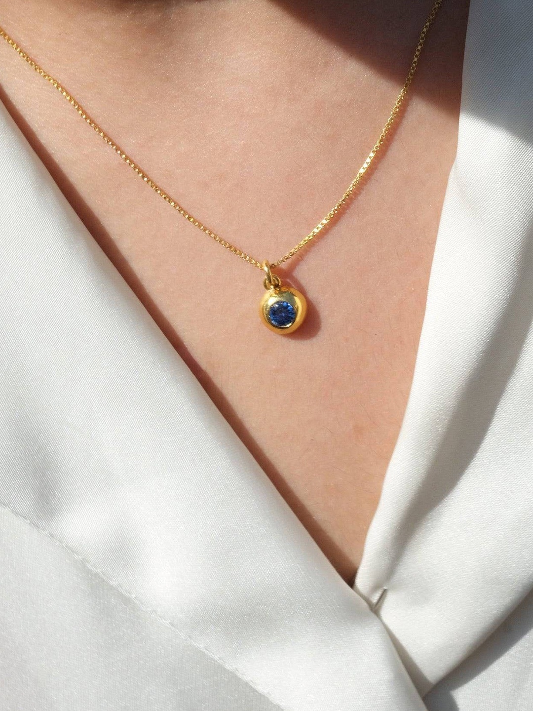 Anushka Jain Jewellery 925 Sterling Silver Gold Plated CZ Stone Studded Pendant With Chain
Anushka Jain Jewellery 925 Sterling Silver Gold Plated CZ Stone Studded Pendant With Chain