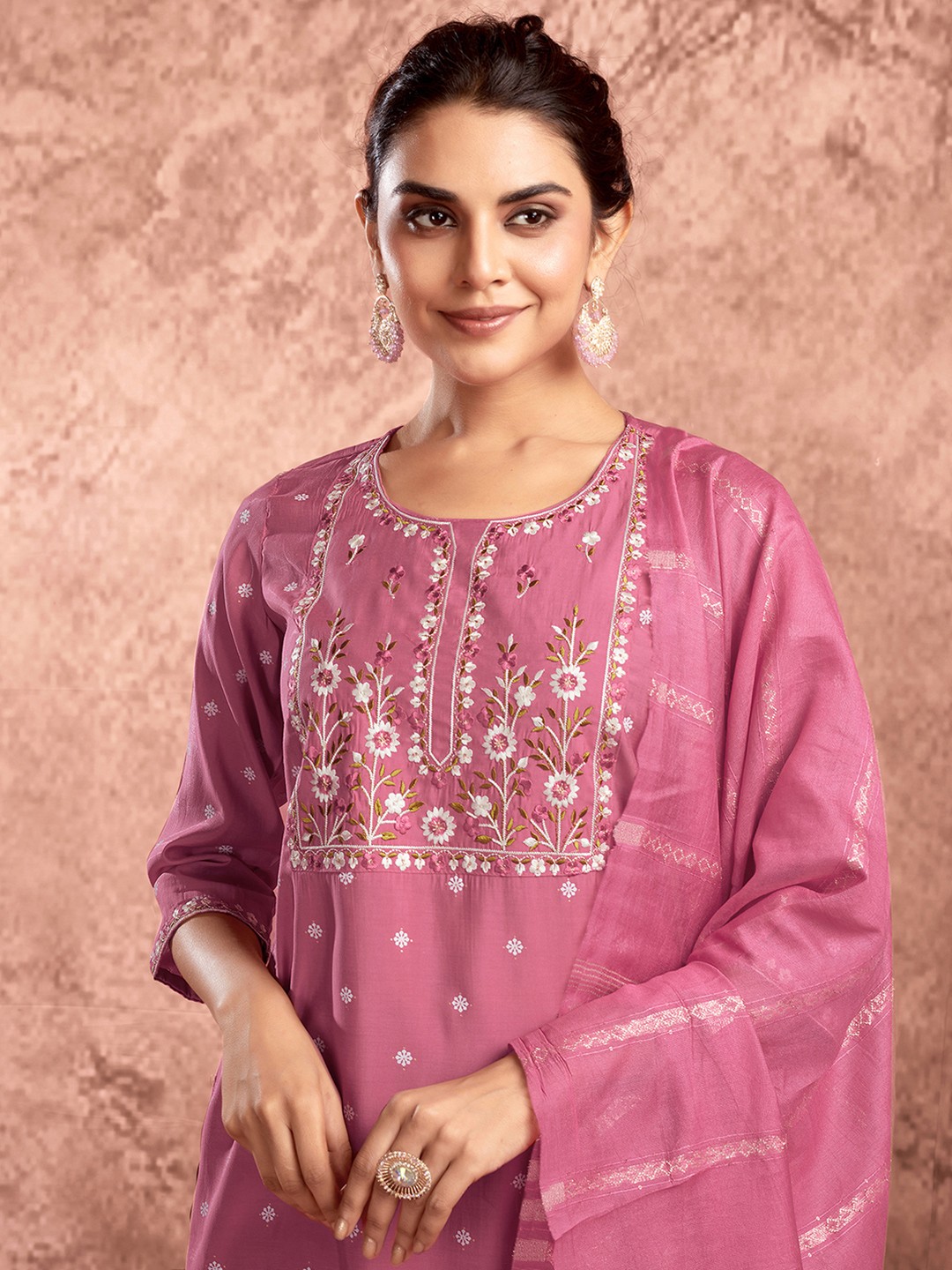 KALINI Ethnic Motifs Embroidered Sequinned Straight Kurta with Trousers & Dupatta, Pink
KALINI Ethnic Motifs Embroidered Sequinned Straight Kurta with Trousers & Dupatta, Pink