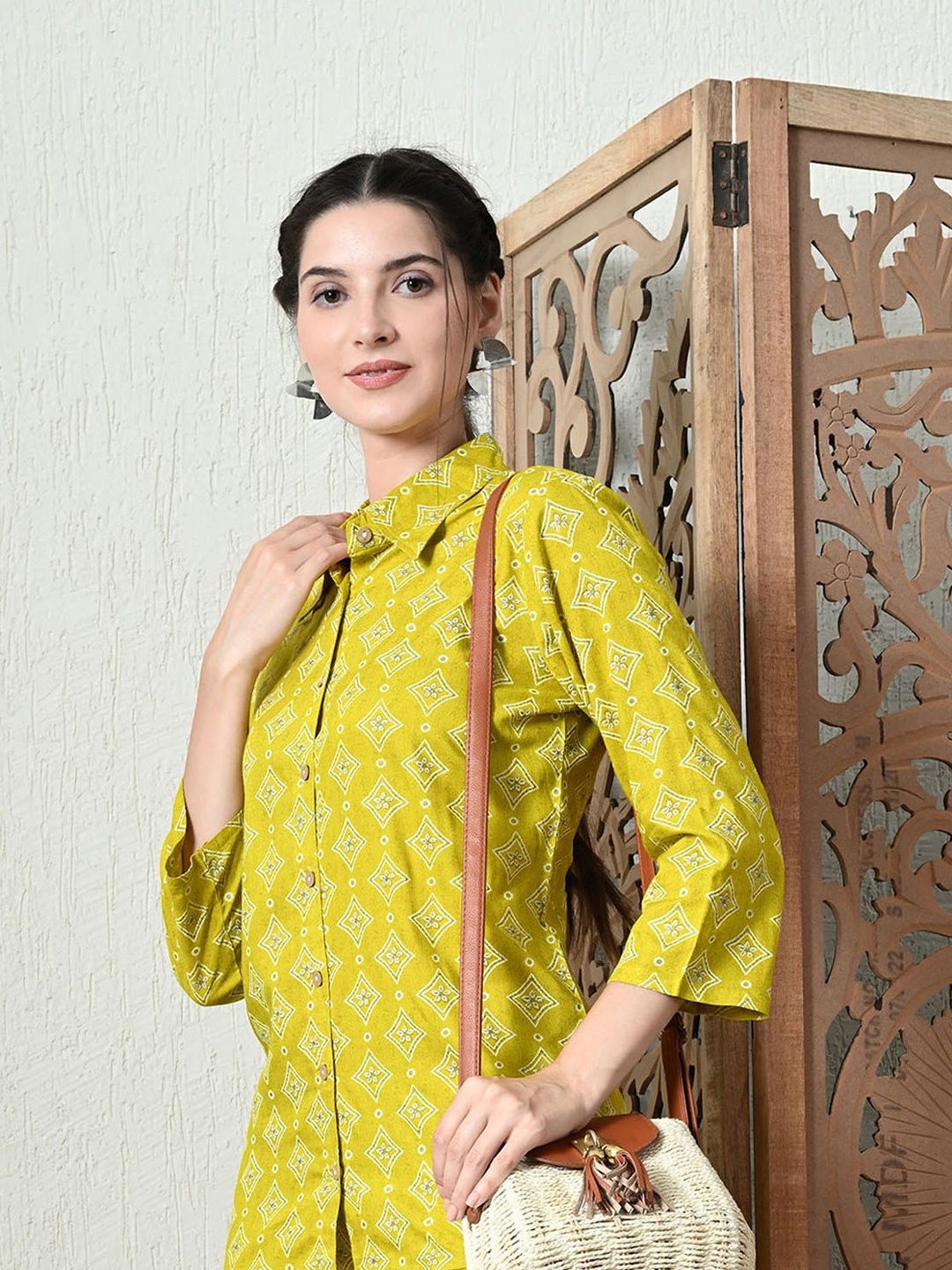 VIDHANI Geometric Printed Shirt Collar Three-Quarter Sleeves Shirt With Palazzo, Yellow
VIDHANI Geometric Printed Shirt Collar Three-Quarter Sleeves Shirt With Palazzo, Yellow