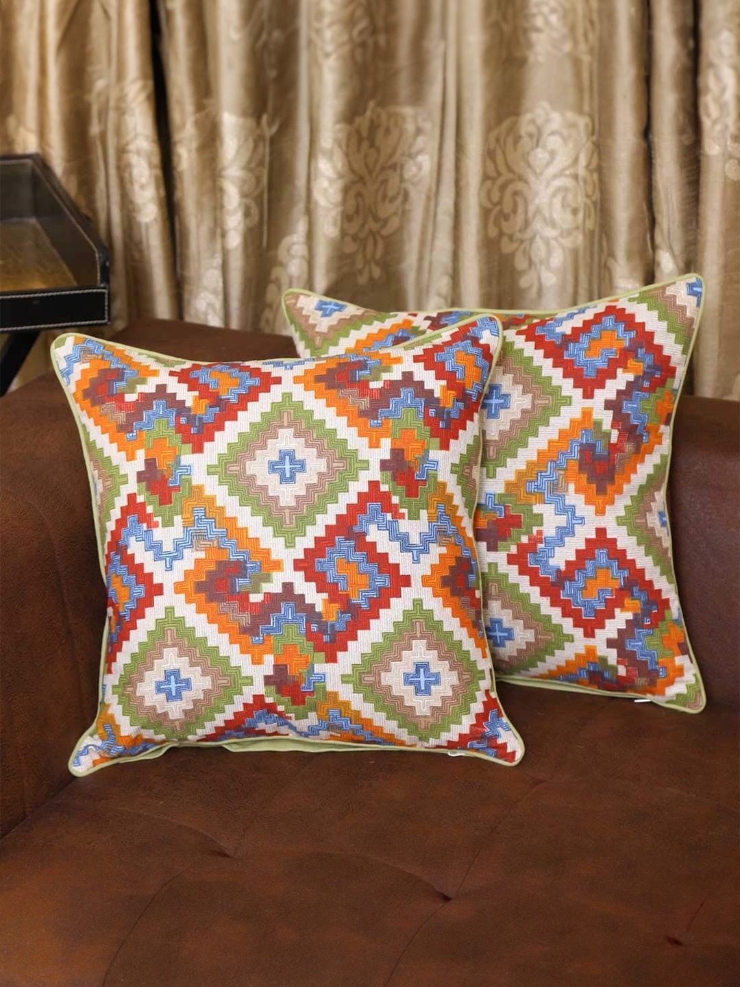 BILBERRY Furnishing by preeti grover Set of 2 200 TC Cotton Pillow Covers (24 X 24 Inches), Multi
BILBERRY Furnishing by preeti grover Set of 2 200 TC Cotton Pillow Covers (24 X 24 Inches), Multi