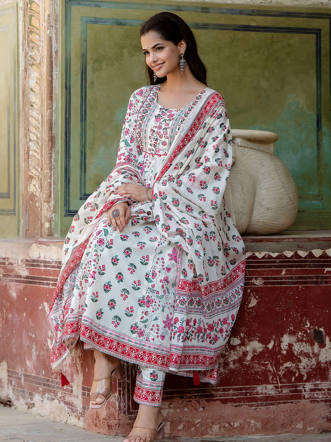 EthniFlair Women Floral Embroidered Empire Aari Work Pure Cotton Kurta with Trousers & With Dupatta, White
EthniFlair Women Floral Embroidered Empire Aari Work Pure Cotton Kurta with Trousers & With Dupatta, White