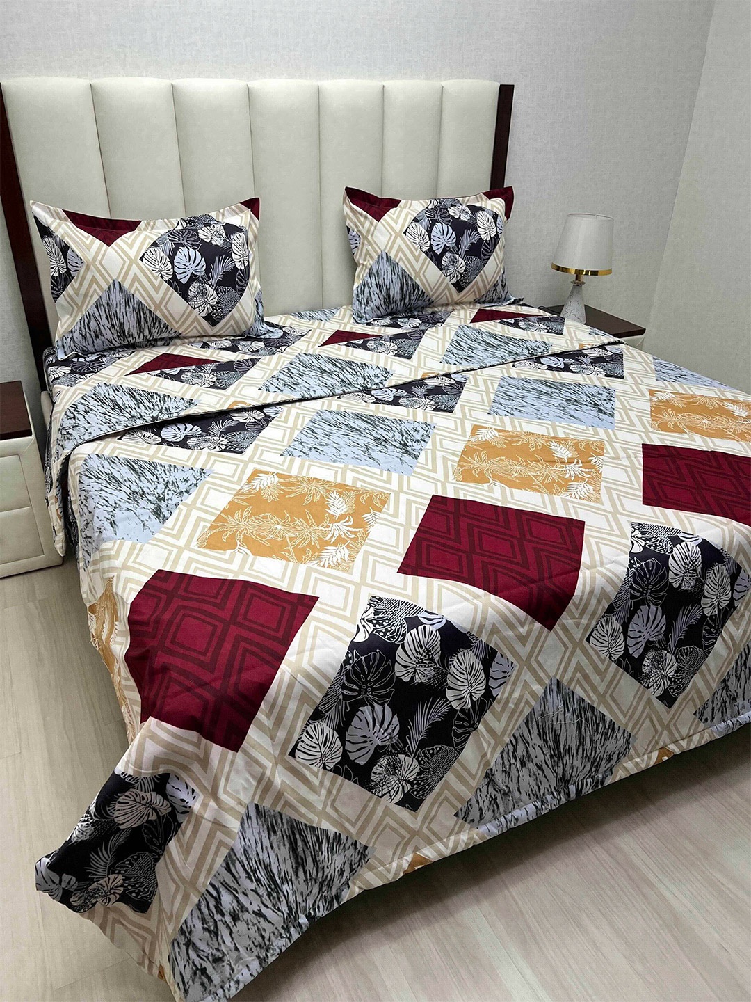 Pure Decor Bedding of 4 Pieces Bedsheet Set (2.28m X 2.54m) with Comforter (2.21m X 2.46m), Off white
Pure Decor Bedding of 4 Pieces Bedsheet Set (2.28m X 2.54m) with Comforter (2.21m X 2.46m), Off white