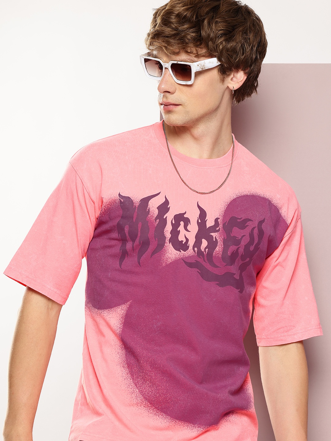 Kook N Keech Disney Men Mickey Mouse Printed Drop-Shoulder Sleeves Oversized T-shirt, Pink
Kook N Keech Disney Men Mickey Mouse Printed Drop-Shoulder Sleeves Oversized T-shirt, Pink