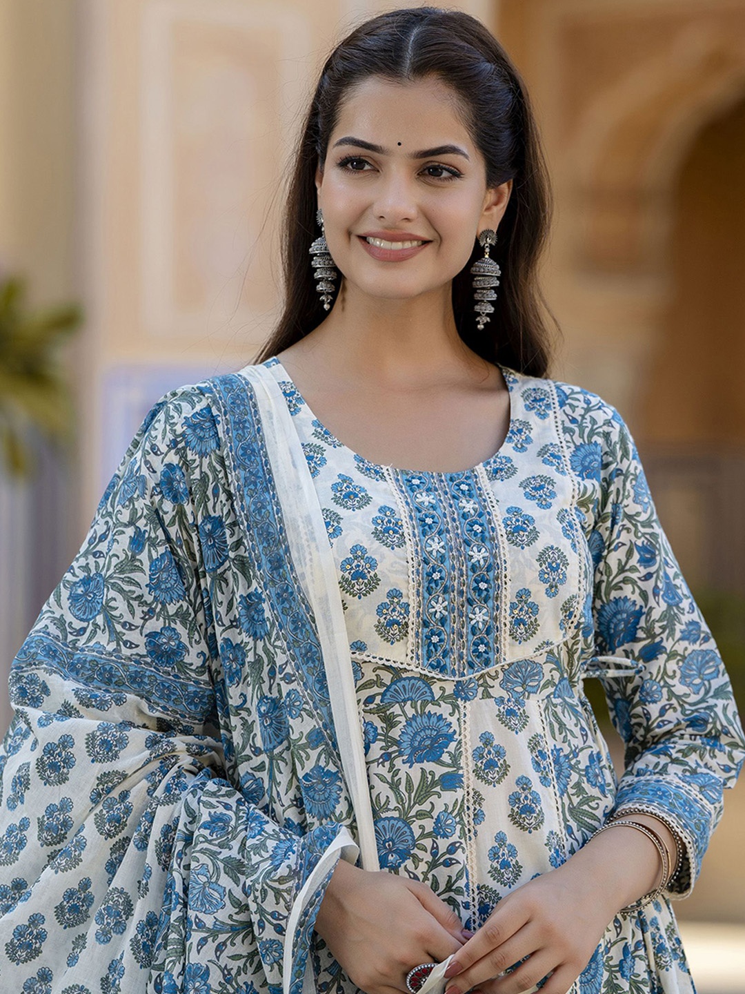 EthniFlair Women Floral Printed Regular Aari Work Pure Cotton Kurta with Trousers & With Dupatta, Blue
EthniFlair Women Floral Printed Regular Aari Work Pure Cotton Kurta with Trousers & With Dupatta, Blue