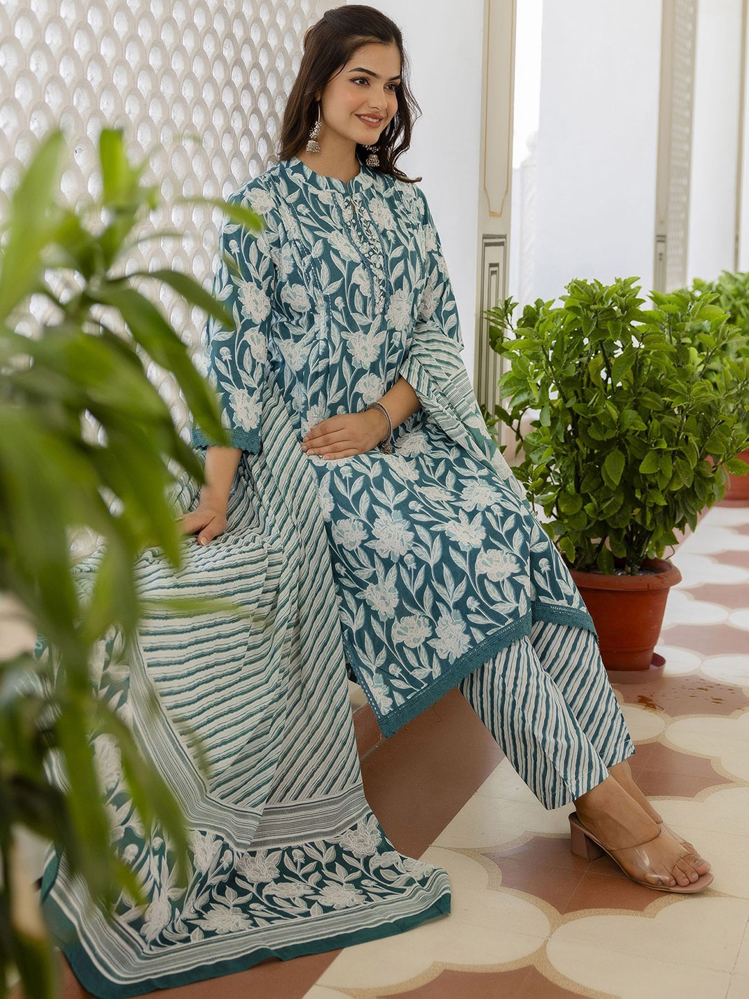 EthniFlair Women Floral Printed Regular Aari Work Pure Cotton Kurta with Trousers & With Dupatta, Blue
EthniFlair Women Floral Printed Regular Aari Work Pure Cotton Kurta with Trousers & With Dupatta, Blue