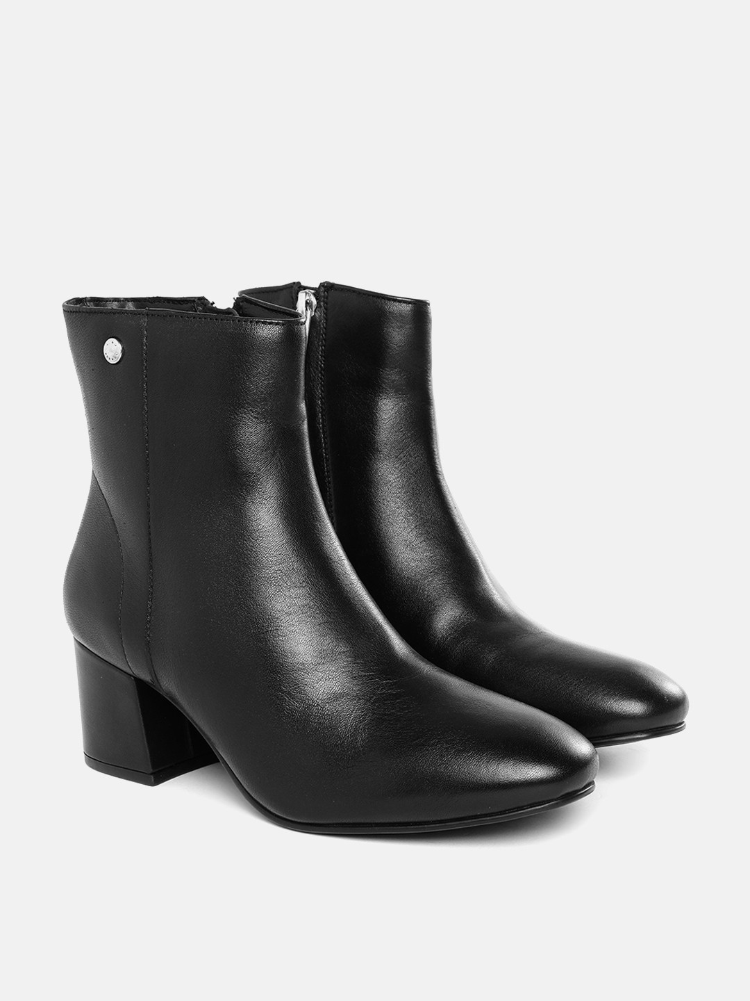 Lino Perros Women Mid-Top Regular Boots with Block Heels, Black 
Lino Perros Women Mid-Top Regular Boots with Block Heels, Black