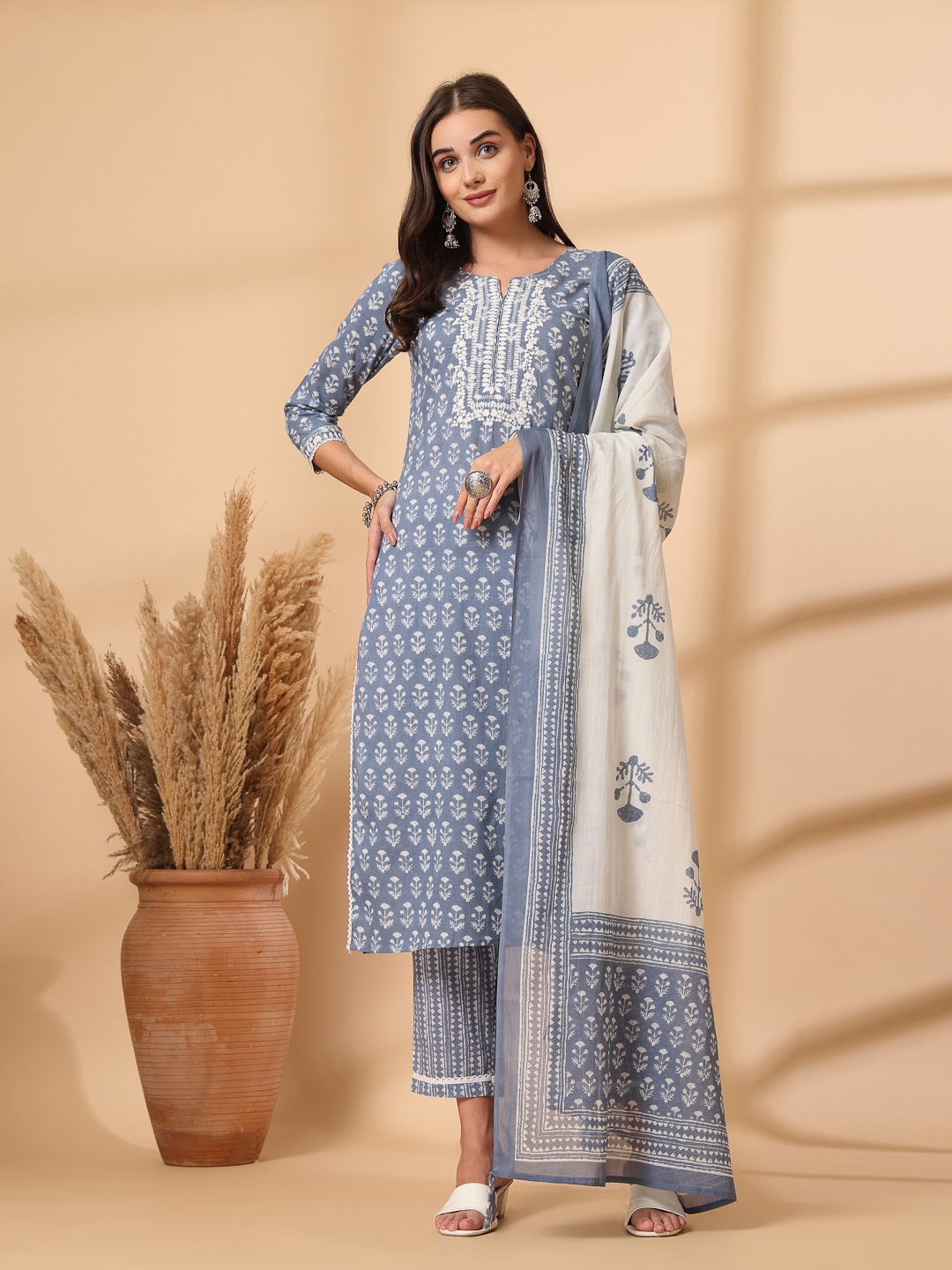 Shangri LA MS Designs Women Ethnic Motifs Printed Regular Thread Work Pure Cotton Kurta with Trousers & With, Blue
Shangri LA MS Designs Women Ethnic Motifs Printed Regular Thread Work Pure Cotton Kurta with Trousers & With, Blue