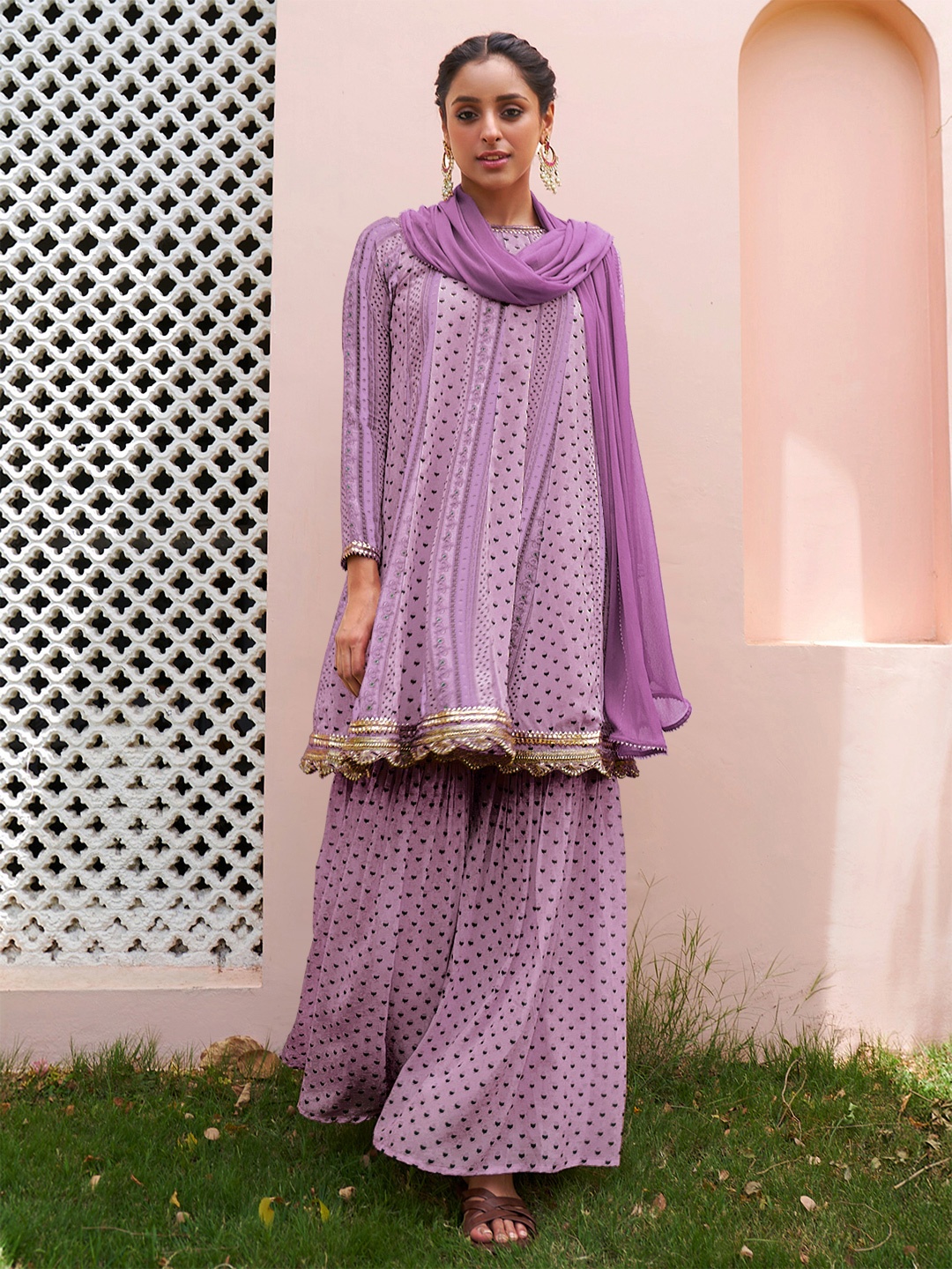 Janasya Women Floral Printed Regular Gotta Patti Kurta with Sharara & With Dupatta, Lavender
Janasya Women Floral Printed Regular Gotta Patti Kurta with Sharara & With Dupatta, Lavender