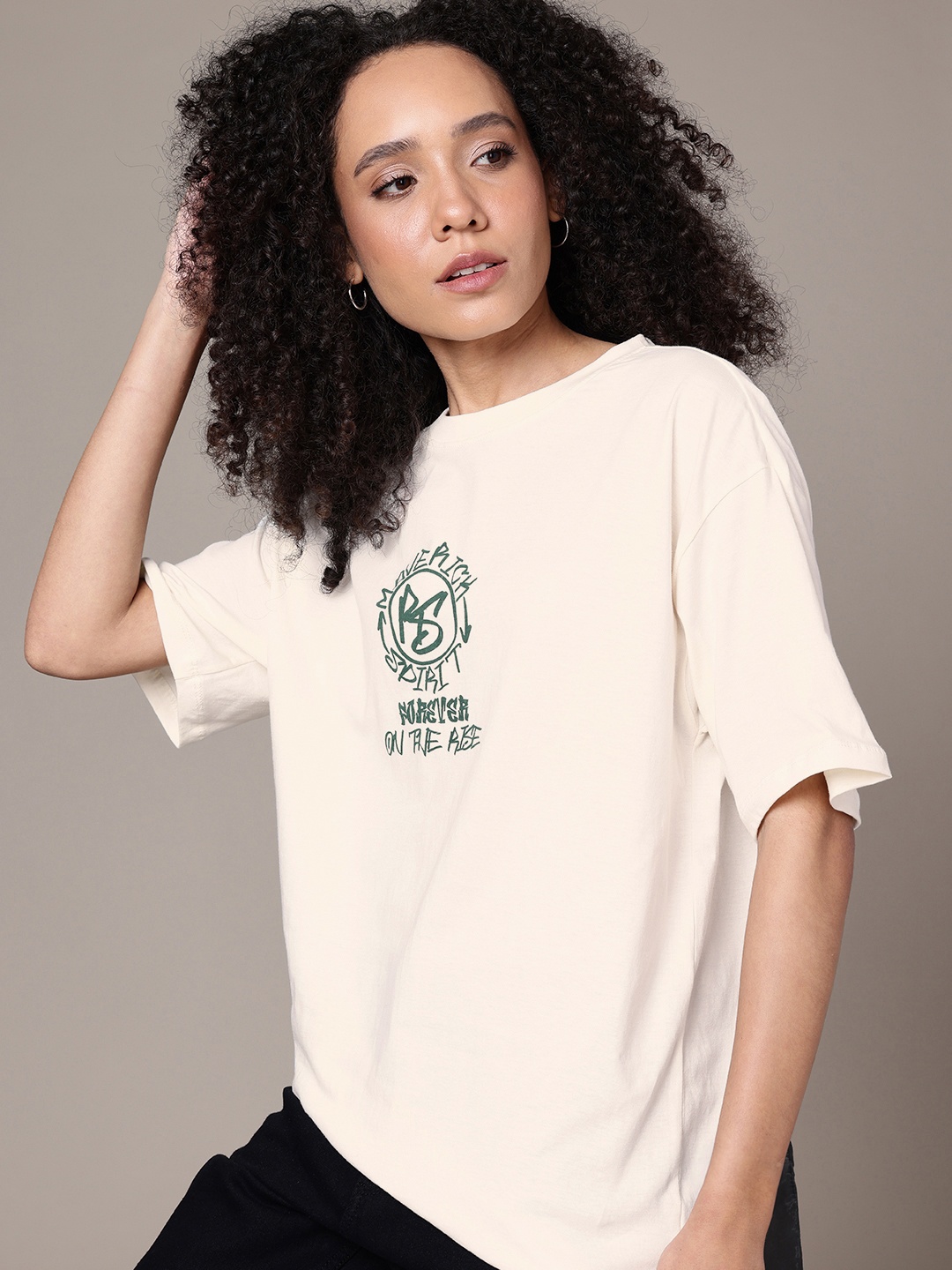 The Roadster Life Co. Printed Drop-Shoulder Sleeves Oversized Pure Cotton T-shirt, Off white
The Roadster Life Co. Printed Drop-Shoulder Sleeves Oversized Pure Cotton T-shirt, Off white