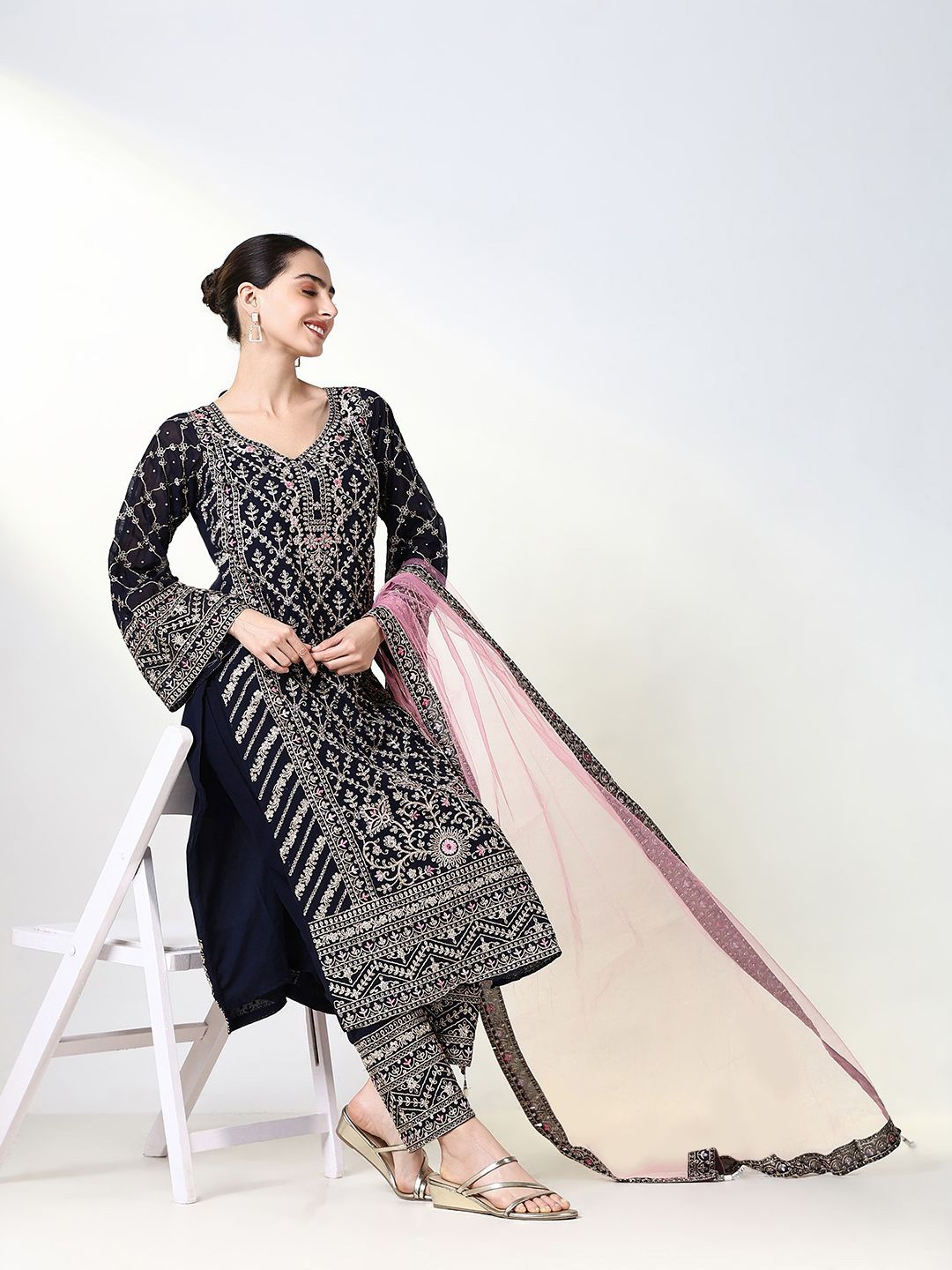 SHOWOFF Women Ethnic Motifs Embroidered Regular Thread Work Kurta with Trousers & With Dupatta, Navy blue
SHOWOFF Women Ethnic Motifs Embroidered Regular Thread Work Kurta with Trousers & With Dupatta, Navy blue