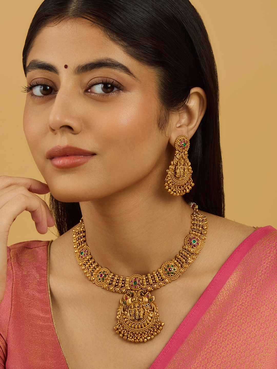 Kushal's Fashion Jewellery Gold-Plated Kundan Studded Ram & Sita Goddess Jewellery Set
Kushal's Fashion Jewellery Gold-Plated Kundan Studded Ram & Sita Goddess Jewellery Set