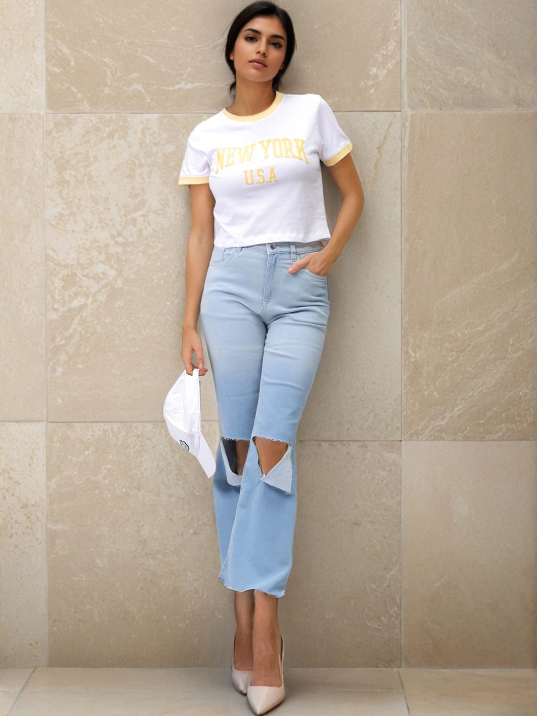 Freehand by The Indian Garage Co Women Typography Printed Extended Sleeves Slim Fit T-shirt, White
Freehand by The Indian Garage Co Women Typography Printed Extended Sleeves Slim Fit T-shirt, White