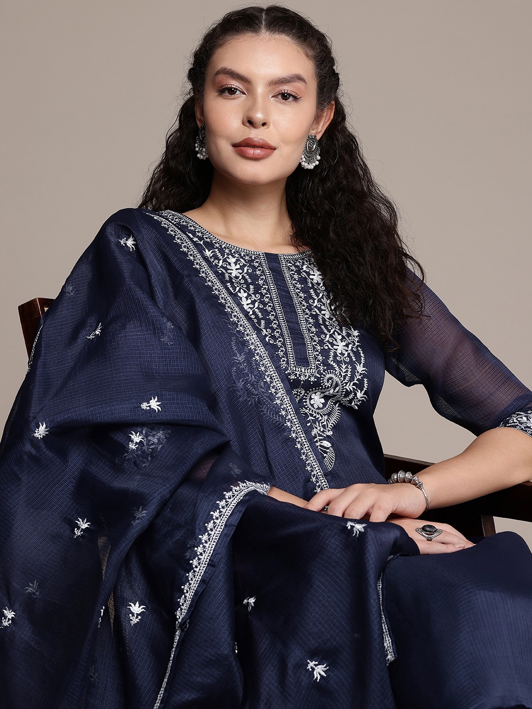 Bahe Kurtiz Floral Embroidered Zari Kota Doriya Straight Kurta With Trousers & Dupatta, Blue
Bahe Kurtiz Floral Embroidered Zari Kota Doriya Straight Kurta With Trousers & Dupatta, Blue