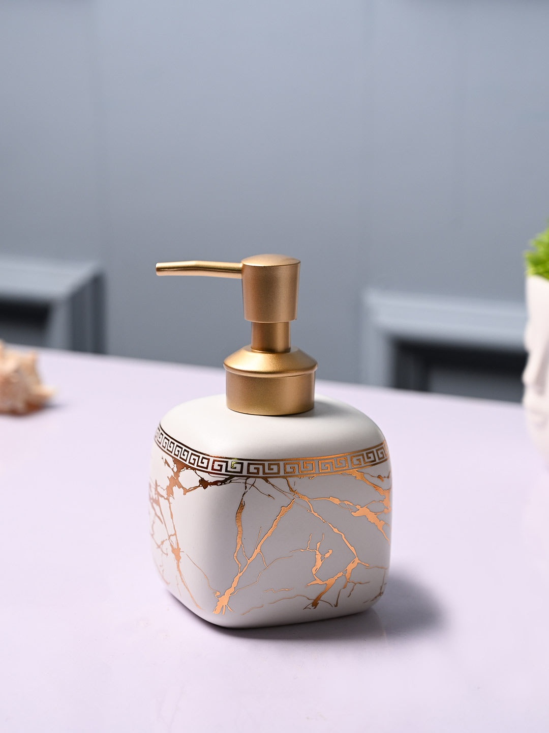MARKET99 Off White Abstract Printed Cylindrical Ceramic Waterproof Soap Dispenser 450 ml
MARKET99 Off White Abstract Printed Cylindrical Ceramic Waterproof Soap Dispenser 450 ml