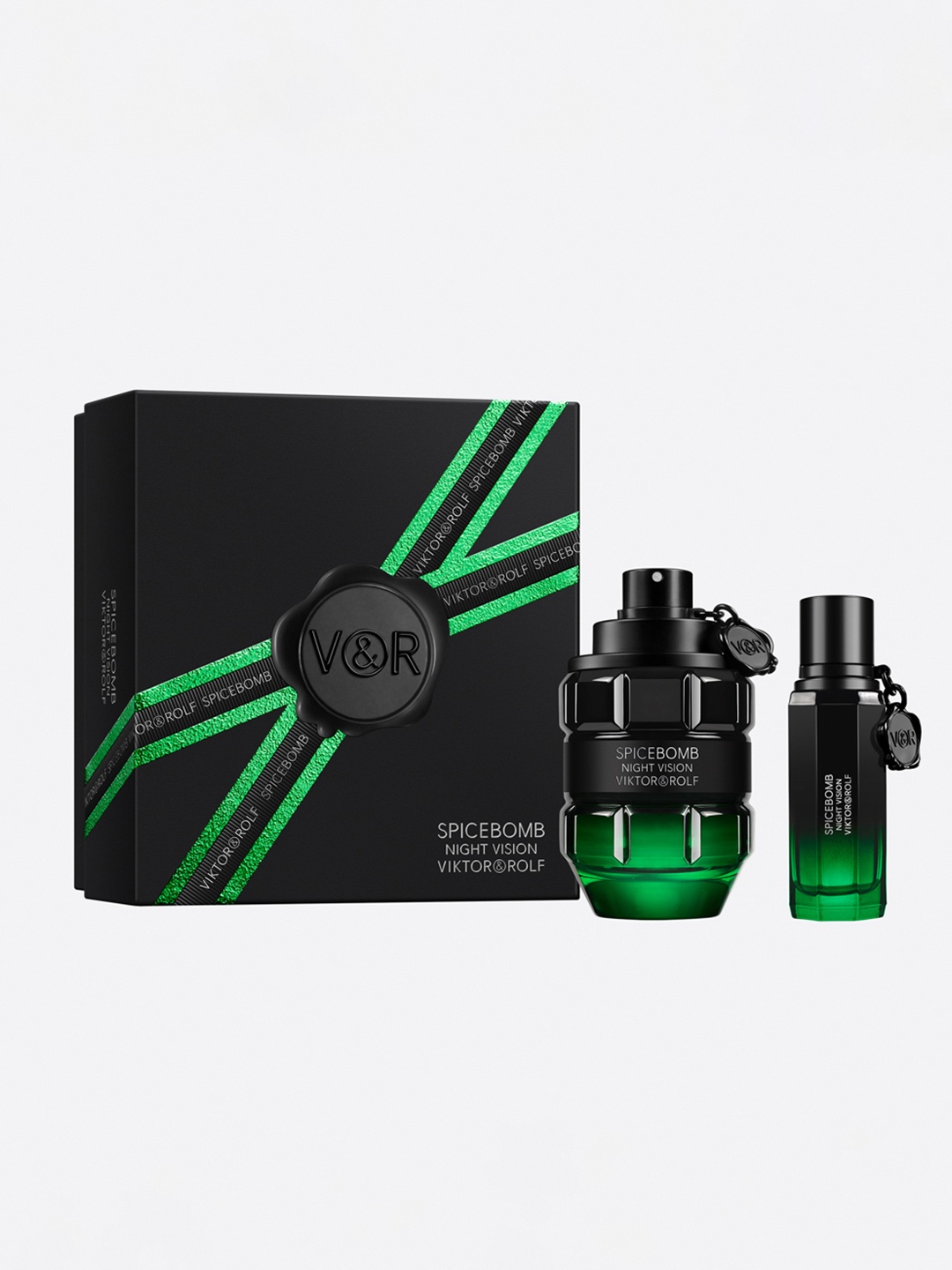 Viktor&Rolf Men SpiceBomb Night Vision Holiday Eau De Toilette Gift Set, Black
Viktor&Rolf Men SpiceBomb Night Vision Holiday Eau De Toilette Gift Set, Black