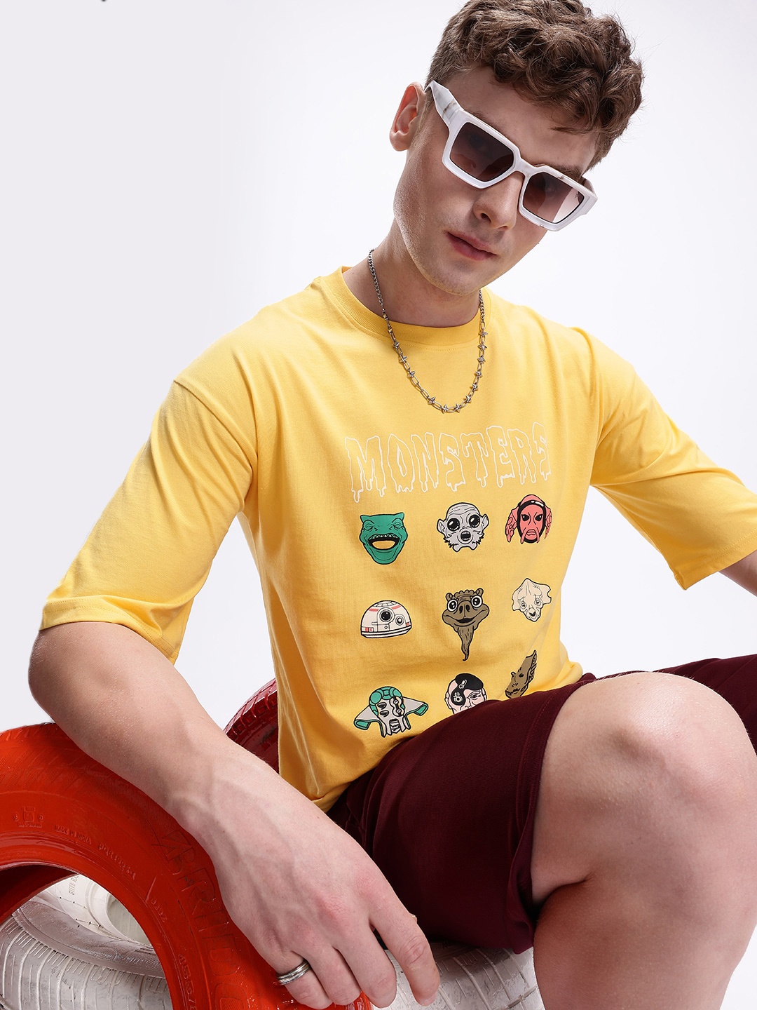 Kook N Keech Men Star Wars Printed Drop-Shoulder Sleeves Oversized Pure Cotton T-shirt, Yellow
Kook N Keech Men Star Wars Printed Drop-Shoulder Sleeves Oversized Pure Cotton T-shirt, Yellow