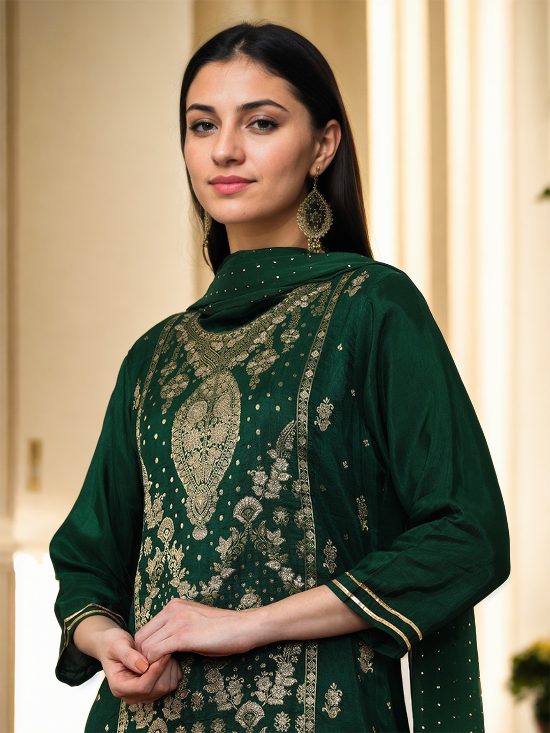 Jaipur Kurti Women Floral Embroidered Regular Kurta with Trousers & With Dupatta, Green
Jaipur Kurti Women Floral Embroidered Regular Kurta with Trousers & With Dupatta, Green
