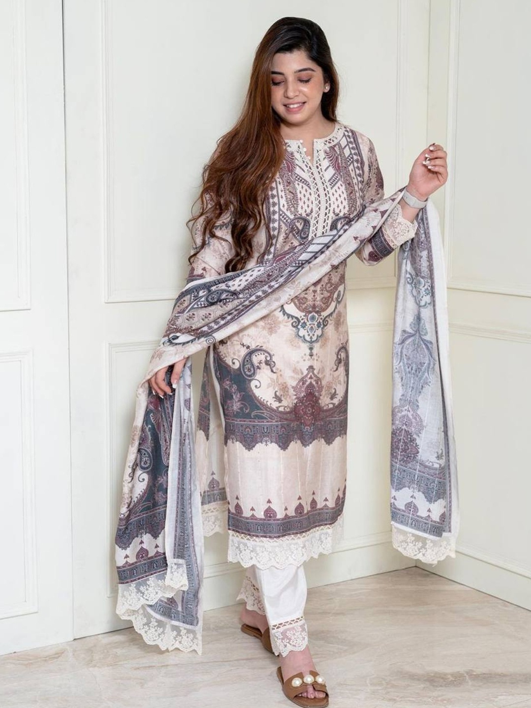 Rujave Ethnic Motifs Printed Thread Work Straight Kurta With Trousers & Dupatta, White
Rujave Ethnic Motifs Printed Thread Work Straight Kurta With Trousers & Dupatta, White