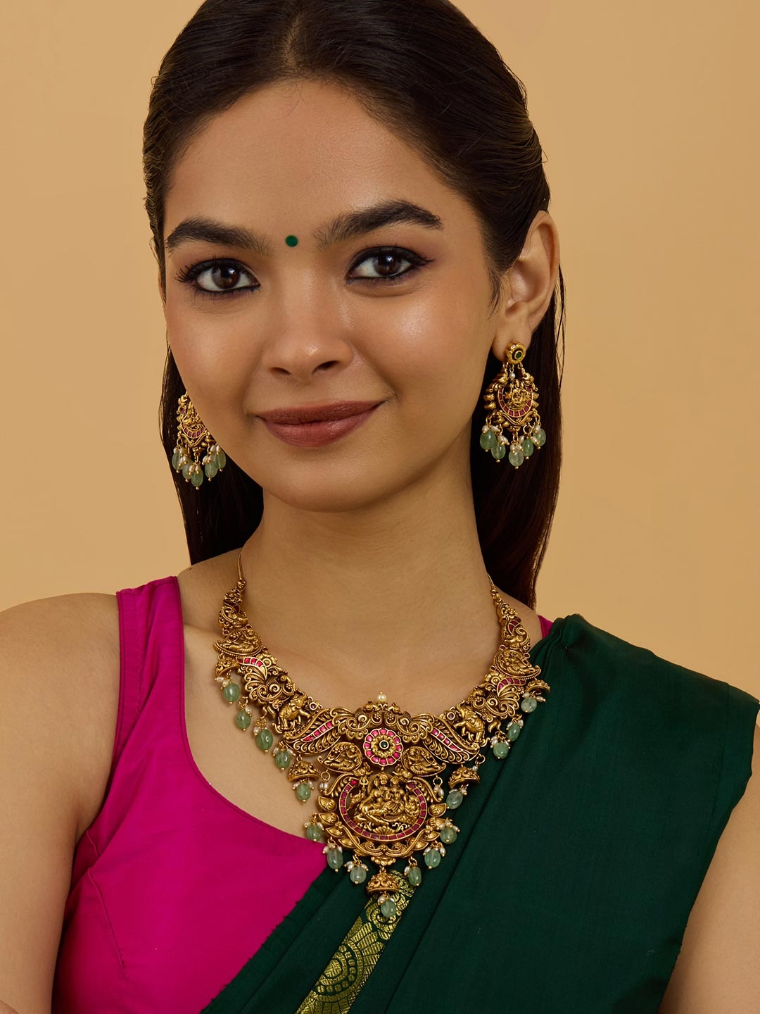 Kushal's Fashion Jewellery Gold-Plated Stones-Studded & Beaded Antique Jewellery Set
Kushal's Fashion Jewellery Gold-Plated Stones-Studded & Beaded Antique Jewellery Set