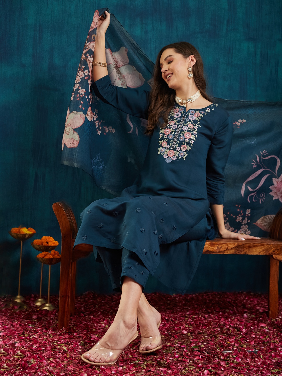 KAVINDI Round Neck Floral Yoke Design Thread Work Pure Silk Kurta with Trouser & Dupatta, Turquoise blue
KAVINDI Round Neck Floral Yoke Design Thread Work Pure Silk Kurta with Trouser & Dupatta, Turquoise blue