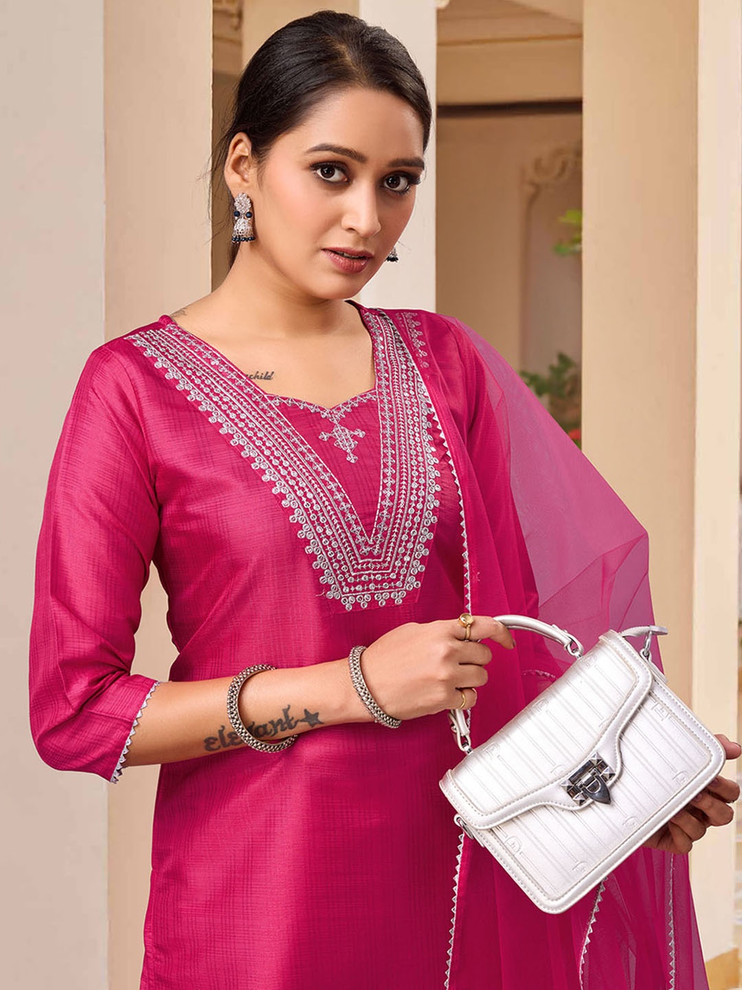 BLACK SCISSOR Floral Embroidered Sweetheart Neck Straight Kurta With Trousers & Dupatta, Pink
BLACK SCISSOR Floral Embroidered Sweetheart Neck Straight Kurta With Trousers & Dupatta, Pink