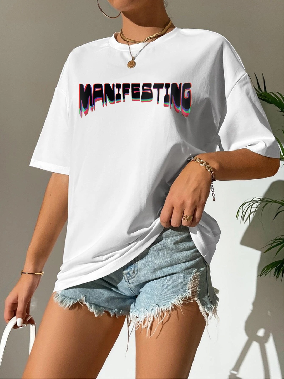 Stylecast X Hersheinbox Pure Cotton Graphic Print Drop-Shoulder Sleeves T-shirt, White
Stylecast X Hersheinbox Pure Cotton Graphic Print Drop-Shoulder Sleeves T-shirt, White