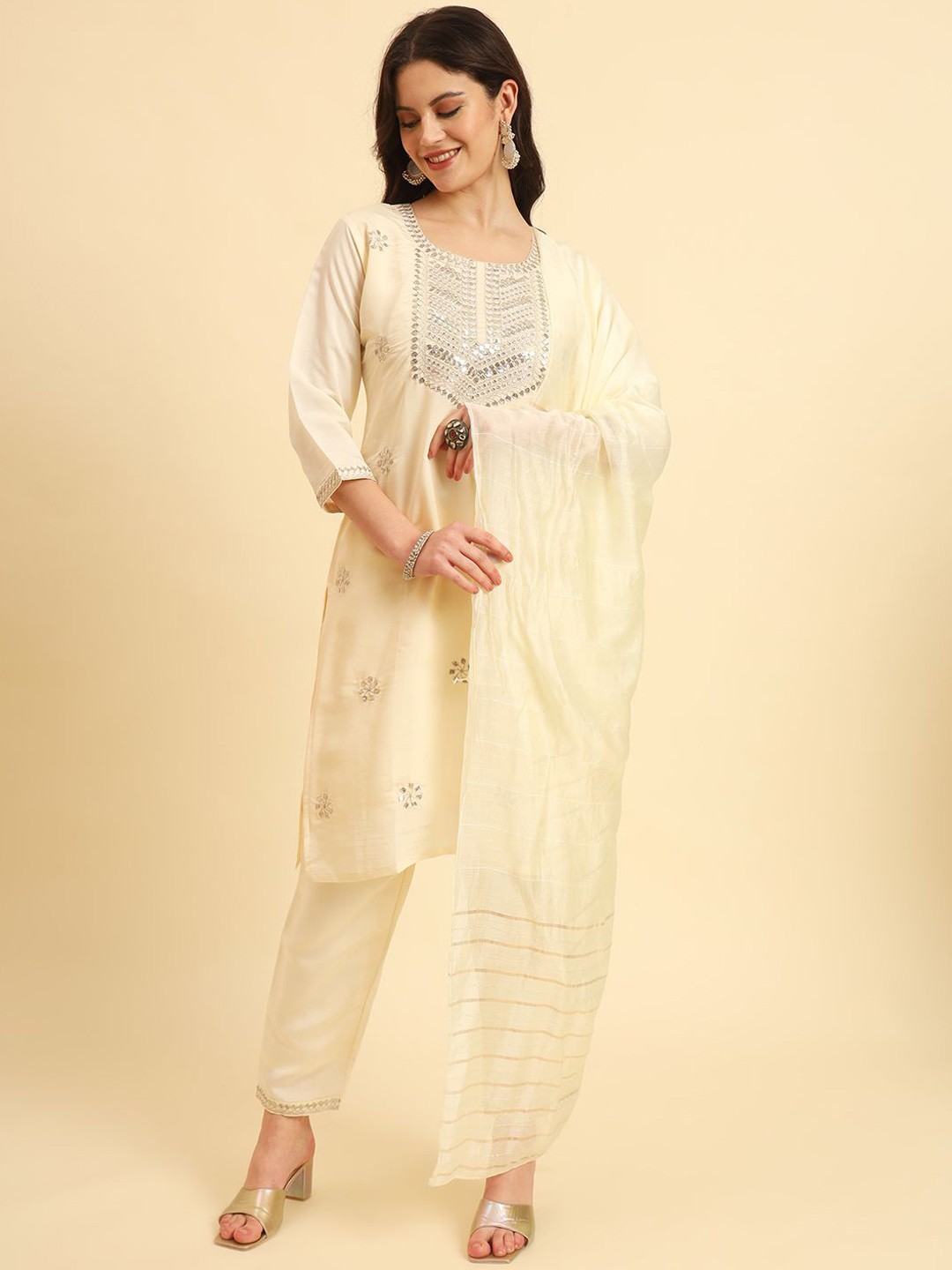 HERE&NOW Ethnic Motifs Embroidered Regular Straight Kurta with Trousers & Dupatta, White
HERE&NOW Ethnic Motifs Embroidered Regular Straight Kurta with Trousers & Dupatta, White