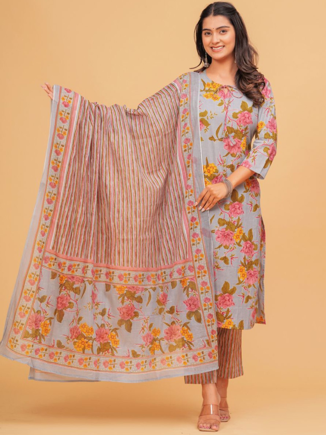 TANISHA Floral Printed Tie-Up Neck Three-Quarter Sleeves Regular Kurta & Trouser & Dupatta, Grey
TANISHA Floral Printed Tie-Up Neck Three-Quarter Sleeves Regular Kurta & Trouser & Dupatta, Grey