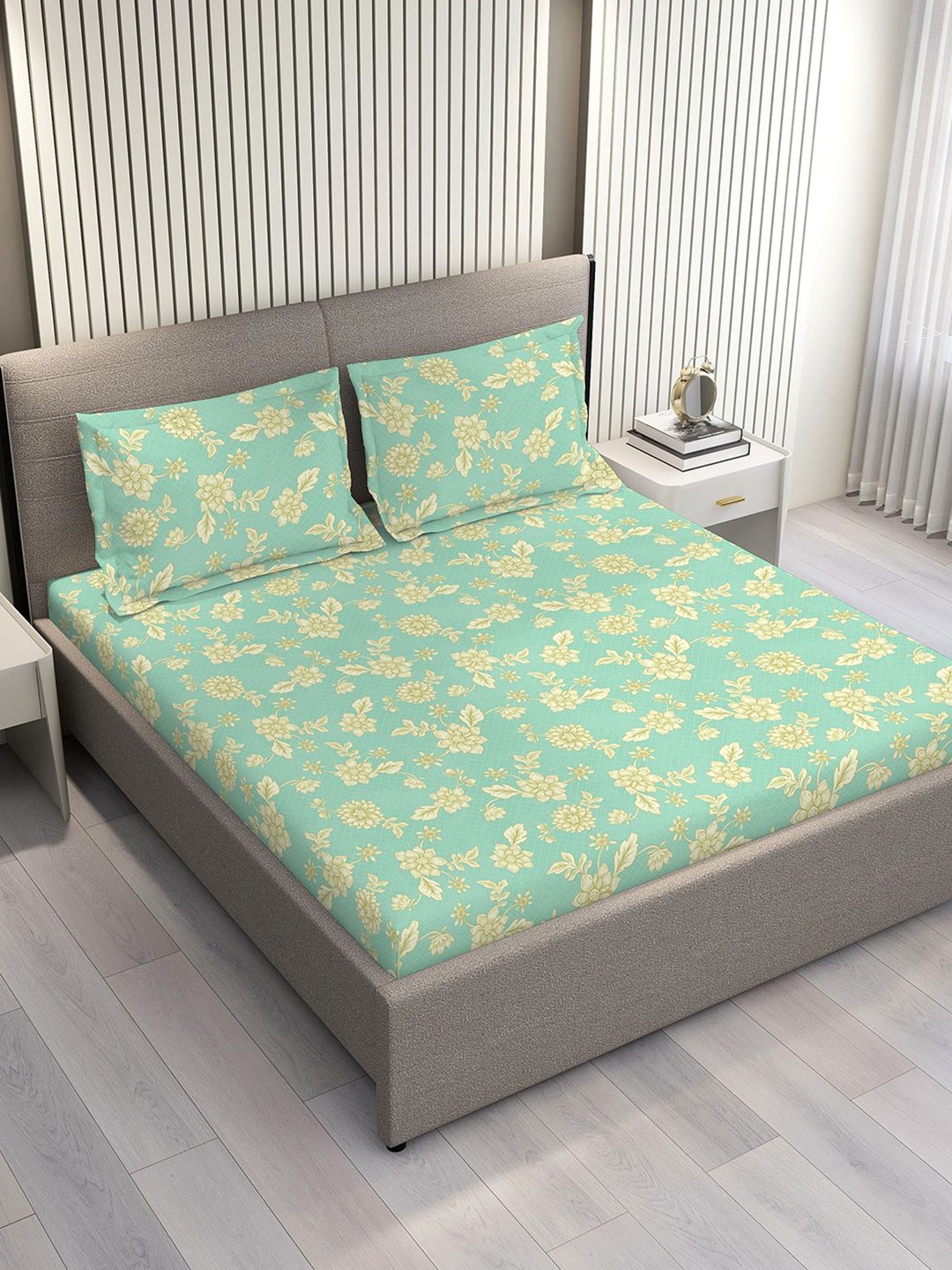 Layers Lumina Floret Green & Yellow Floral Cotton 144 TC King Bedsheet Set-2.74 m x 2.74 m
Layers Lumina Floret Green & Yellow Floral Cotton 144 TC King Bedsheet Set-2.74 m x 2.74 m