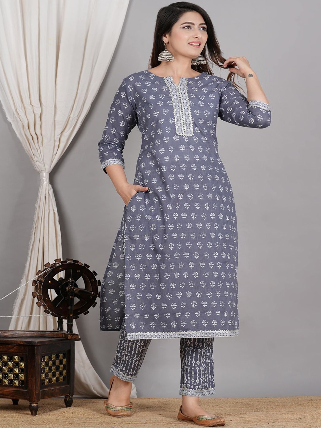 ZOYOTO Floral Printed Round Neck Regular Pure Cotton Straight Kurta With Trouser, Grey
ZOYOTO Floral Printed Round Neck Regular Pure Cotton Straight Kurta With Trouser, Grey