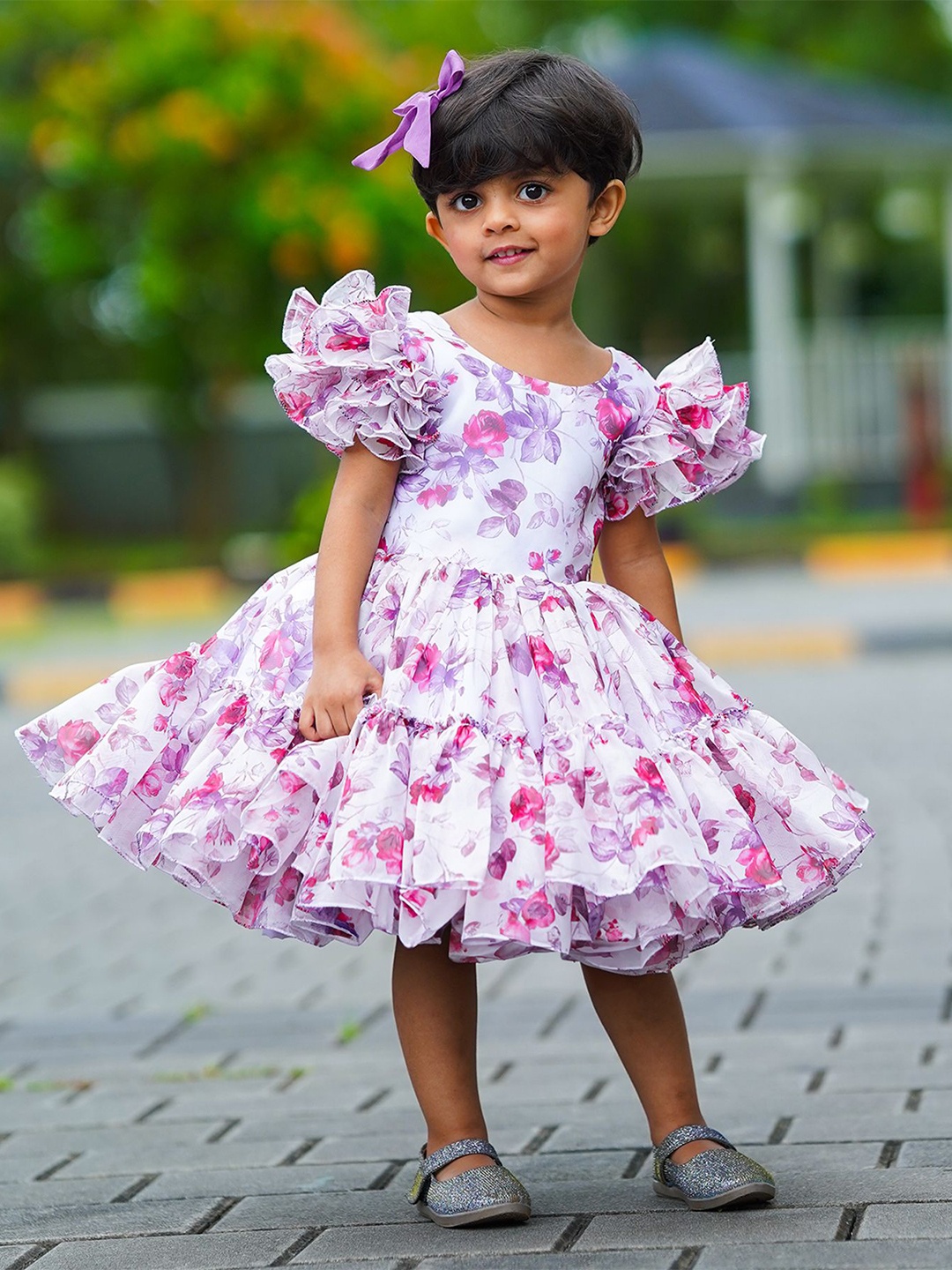 Li & Li Boutique Girls Floral Puff Sleeve Flutter Sleeves Fit & Flare Dress, White
Li & Li Boutique Girls Floral Puff Sleeve Flutter Sleeves Fit & Flare Dress, White