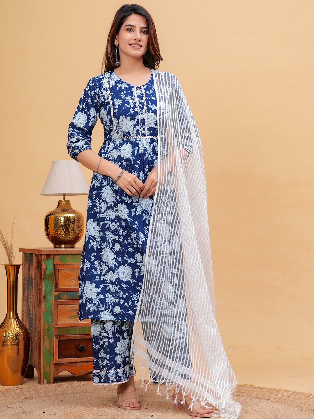 Nayo Floral Printed Regular Pure Cotton A-Line Kurta With Palazzo With Dupatta, Blue
Nayo Floral Printed Regular Pure Cotton A-Line Kurta With Palazzo With Dupatta, Blue