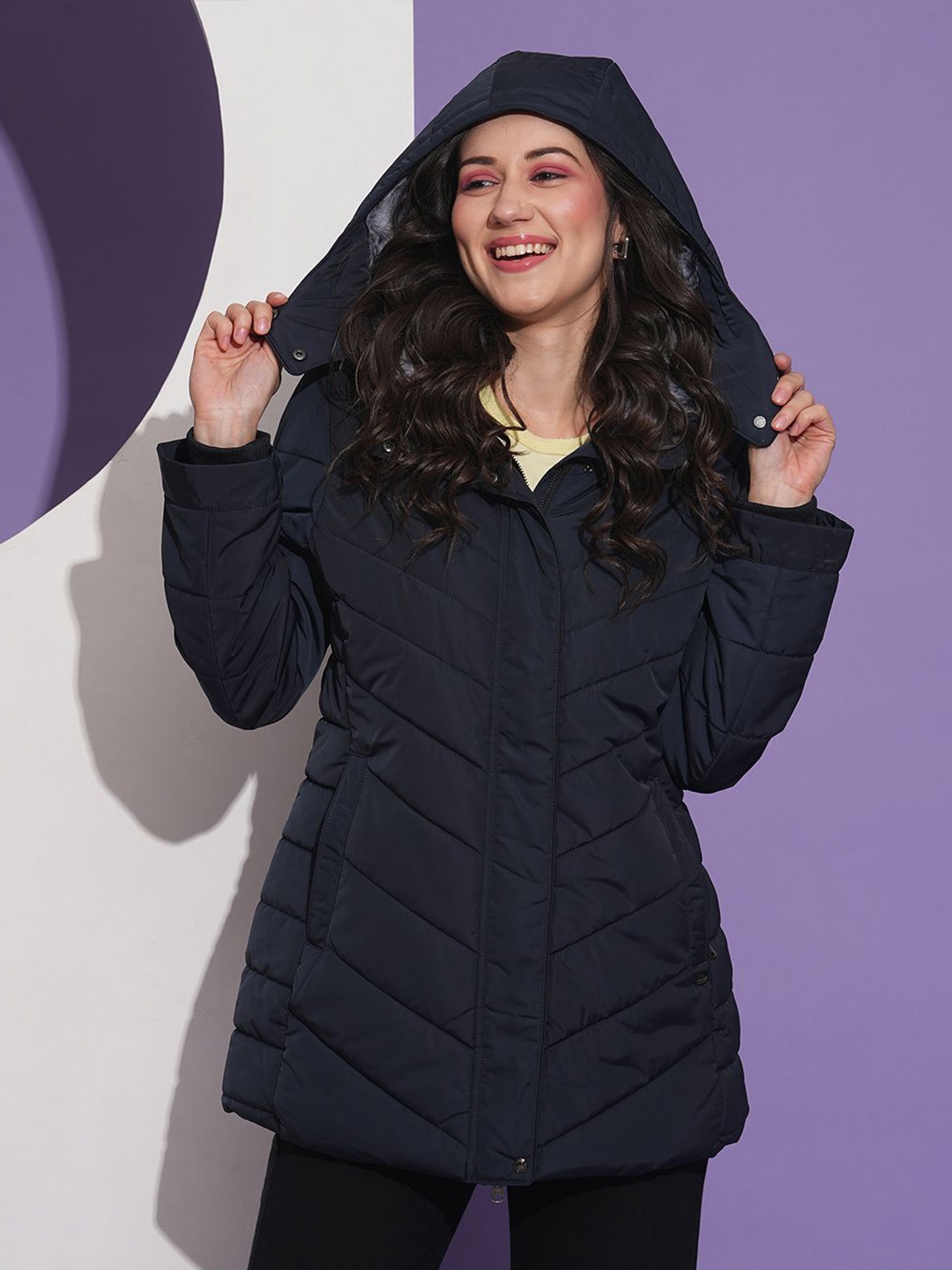 Globus Mock Neck Front Pockets Winter Wear Insulator Puffer Jacket With Detachable Hood, Navy blue
Globus Mock Neck Front Pockets Winter Wear Insulator Puffer Jacket With Detachable Hood, Navy blue
