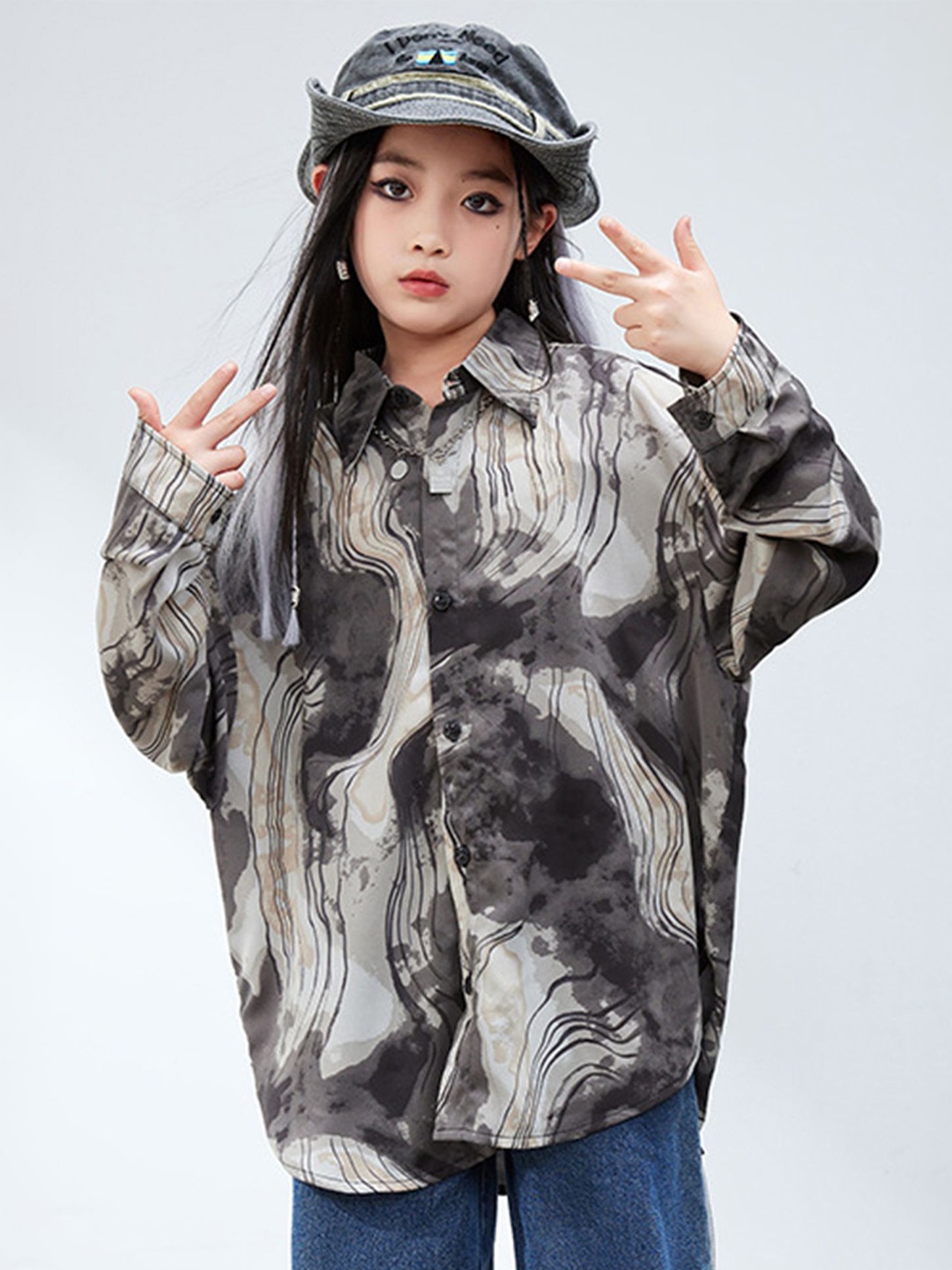 LULU & SKY Unisex Kids Spread Collar Abstract Printed Cotton Oversized Casual Shirt, Grey
LULU & SKY Unisex Kids Spread Collar Abstract Printed Cotton Oversized Casual Shirt, Grey