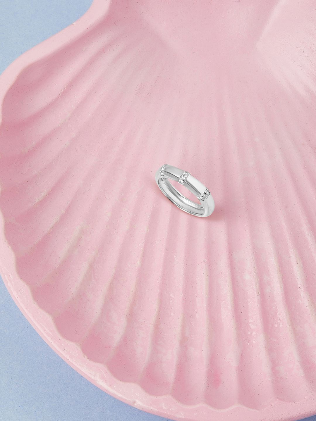 Mia by Tanishq 92.5 Sterling Silver-Plated Cubic Zirconia Studded Subtle Shine Finger Ring
Mia by Tanishq 92.5 Sterling Silver-Plated Cubic Zirconia Studded Subtle Shine Finger Ring