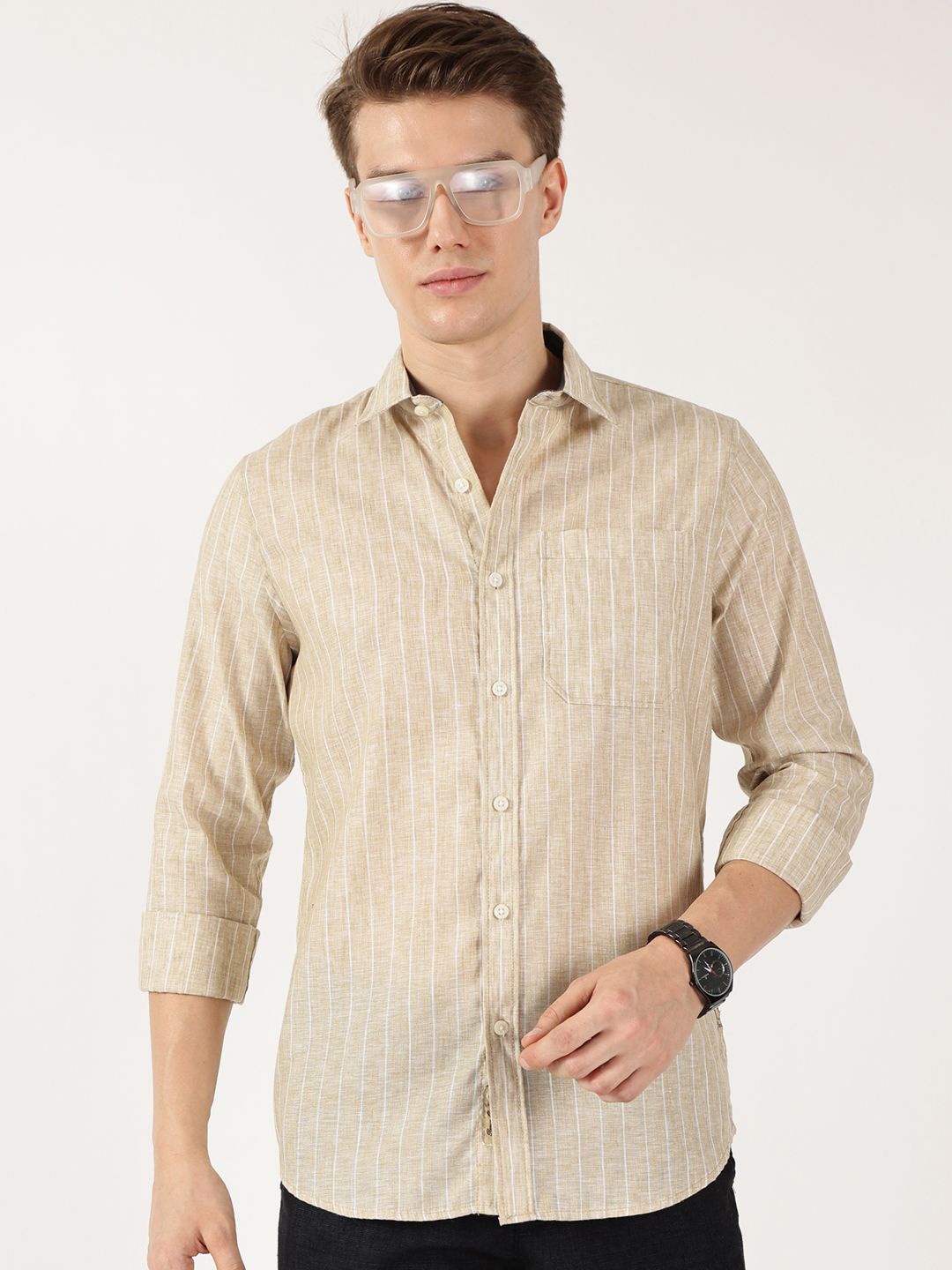 Thomas Scott Men Classic Fit Cutaway Collar Vertical Striped Linen Casual Shirt, Khaki
Thomas Scott Men Classic Fit Cutaway Collar Vertical Striped Linen Casual Shirt, Khaki