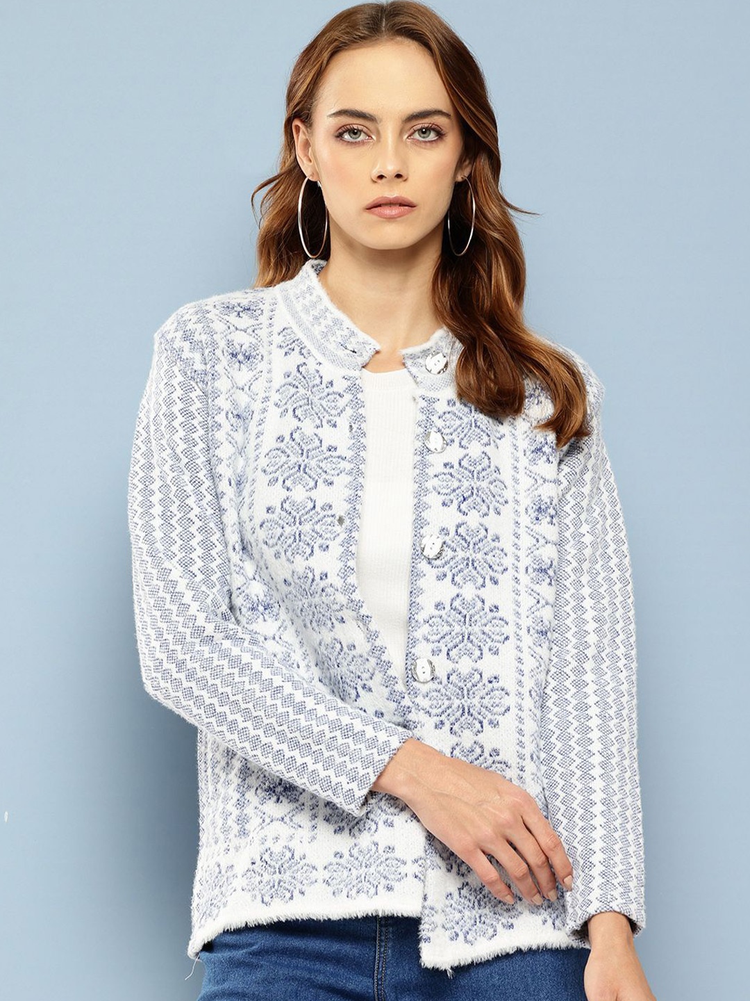 The Roadster Lifestyle Co Women Floral Printed Woolen Long Sleeve Cardigan Sweater, Blue
The Roadster Lifestyle Co Women Floral Printed Woolen Long Sleeve Cardigan Sweater, Blue