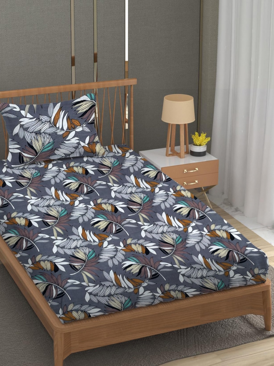 YaAkholic Grey Floral Printed Microfiber Fitted 220 TC Single Bedsheet Set 1.82 m x 1.21 m
YaAkholic Grey Floral Printed Microfiber Fitted 220 TC Single Bedsheet Set 1.82 m x 1.21 m