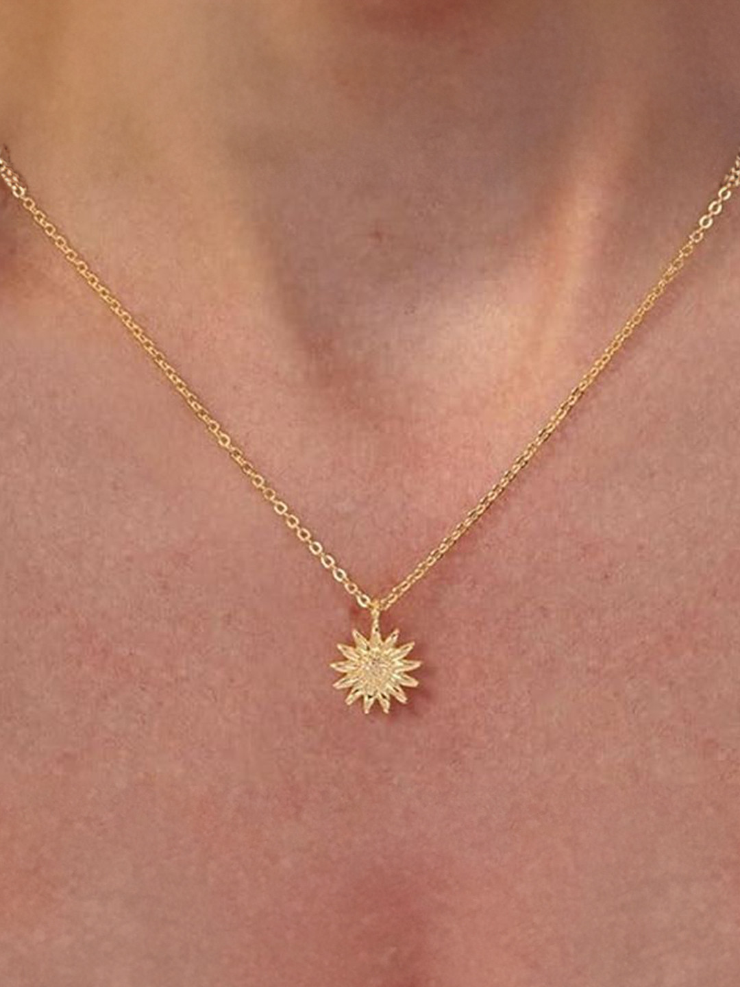 StyleCast x Revolte Gold Toned Gold Plated Brass Chain 
StyleCast x Revolte Gold Toned Gold Plated Brass Chain